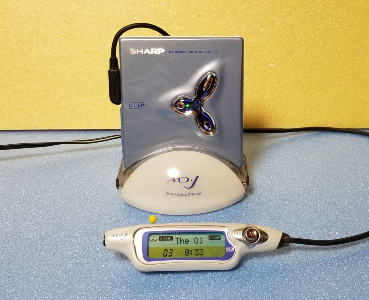 シャープSHARP MD プレイヤー MD-DS77-R SHARP シャープ ポータブル MD