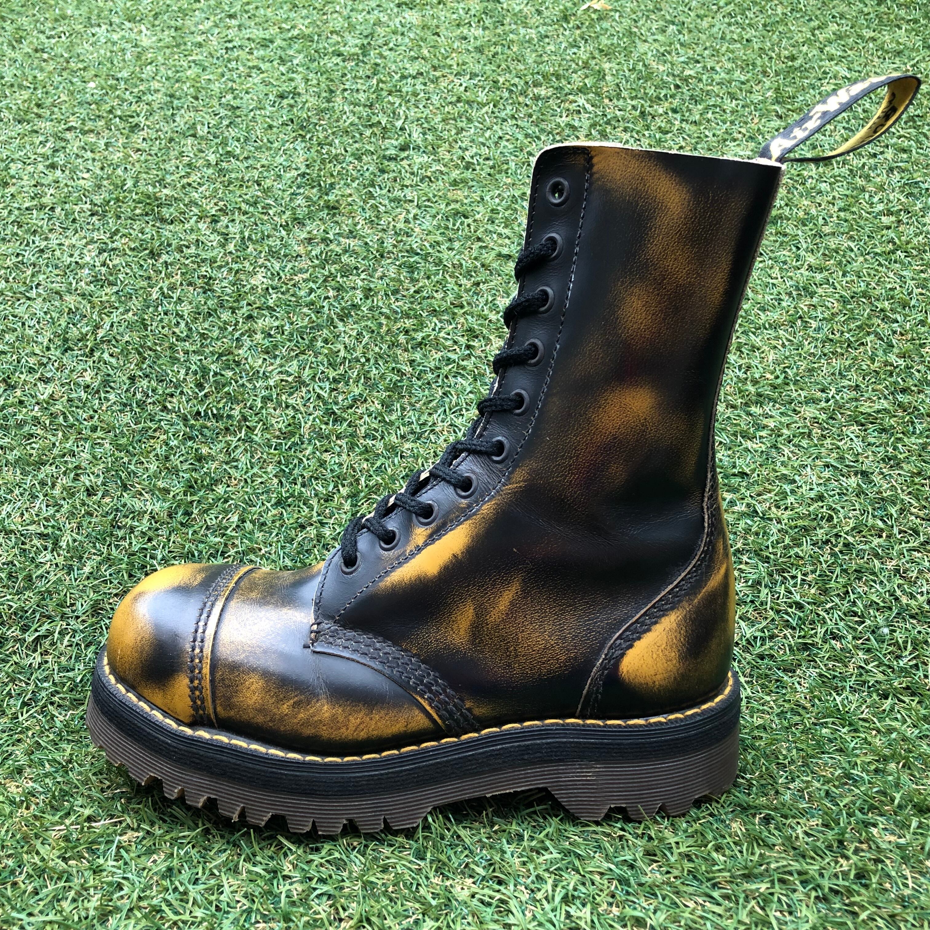 イングランド製！ Dr.Martens ドクターマーチン スチールトゥ10ホール