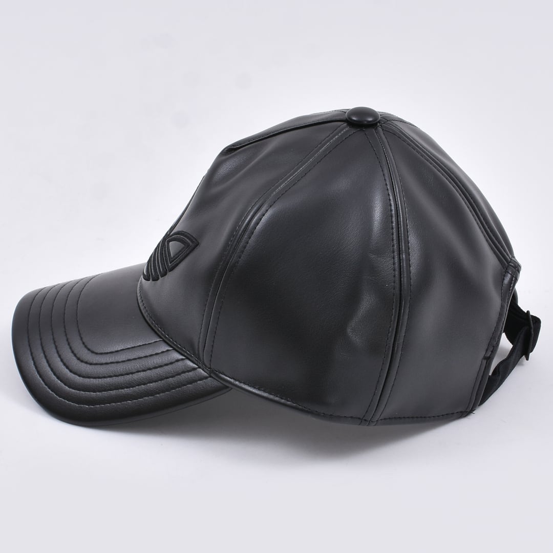 adidas】フェイクレザー ベースボールキャップ | VOLCAN&APHRODITE