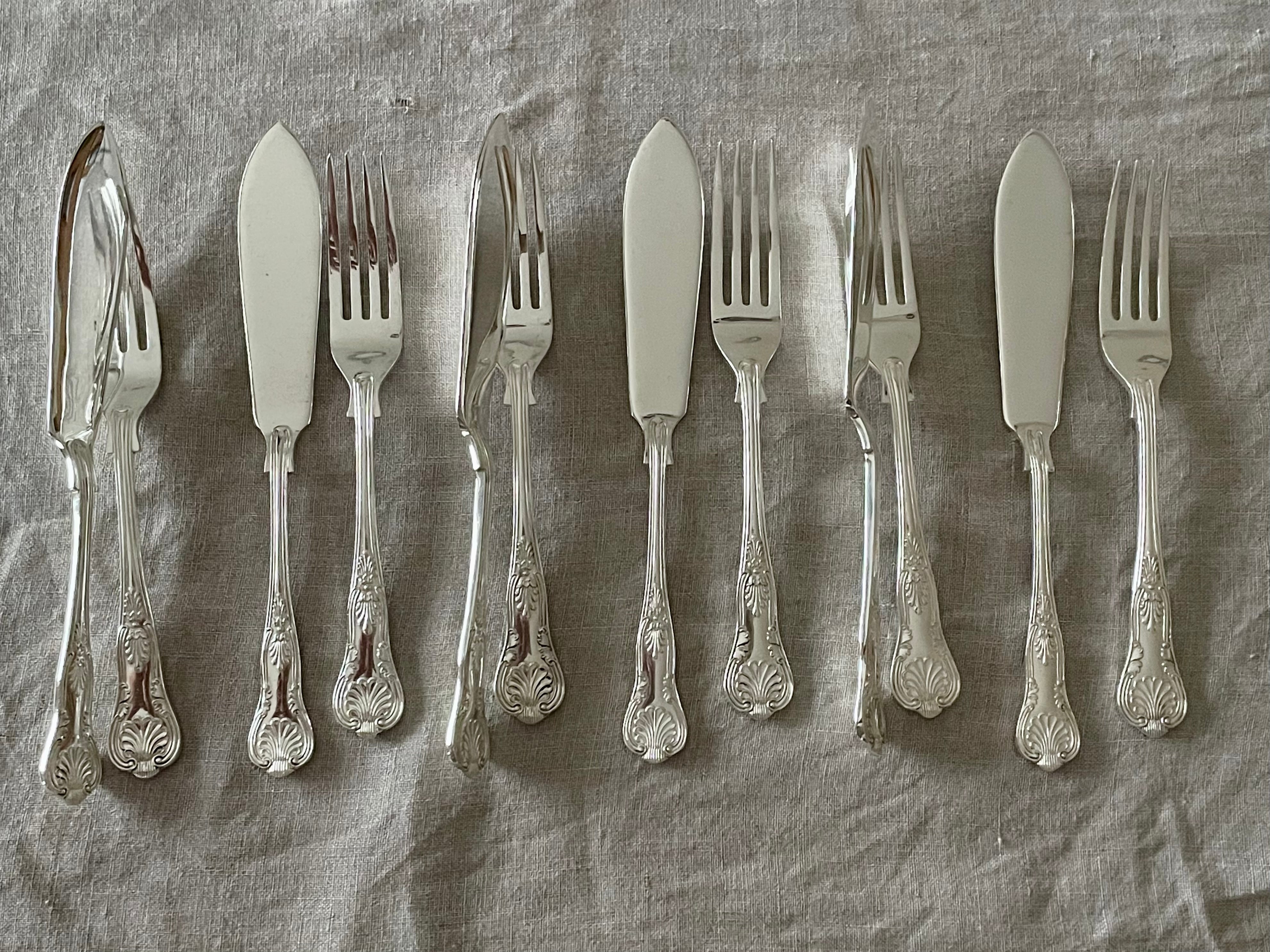 シェフィールド製 フィッシュナイフ＆フォーク シルバープレート