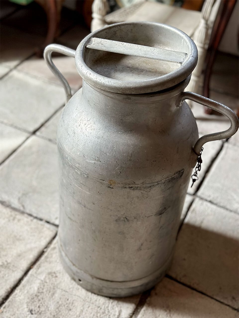 アルミ製 ミルク缶 蓋付き | Brocante de La Cocotte （フランス