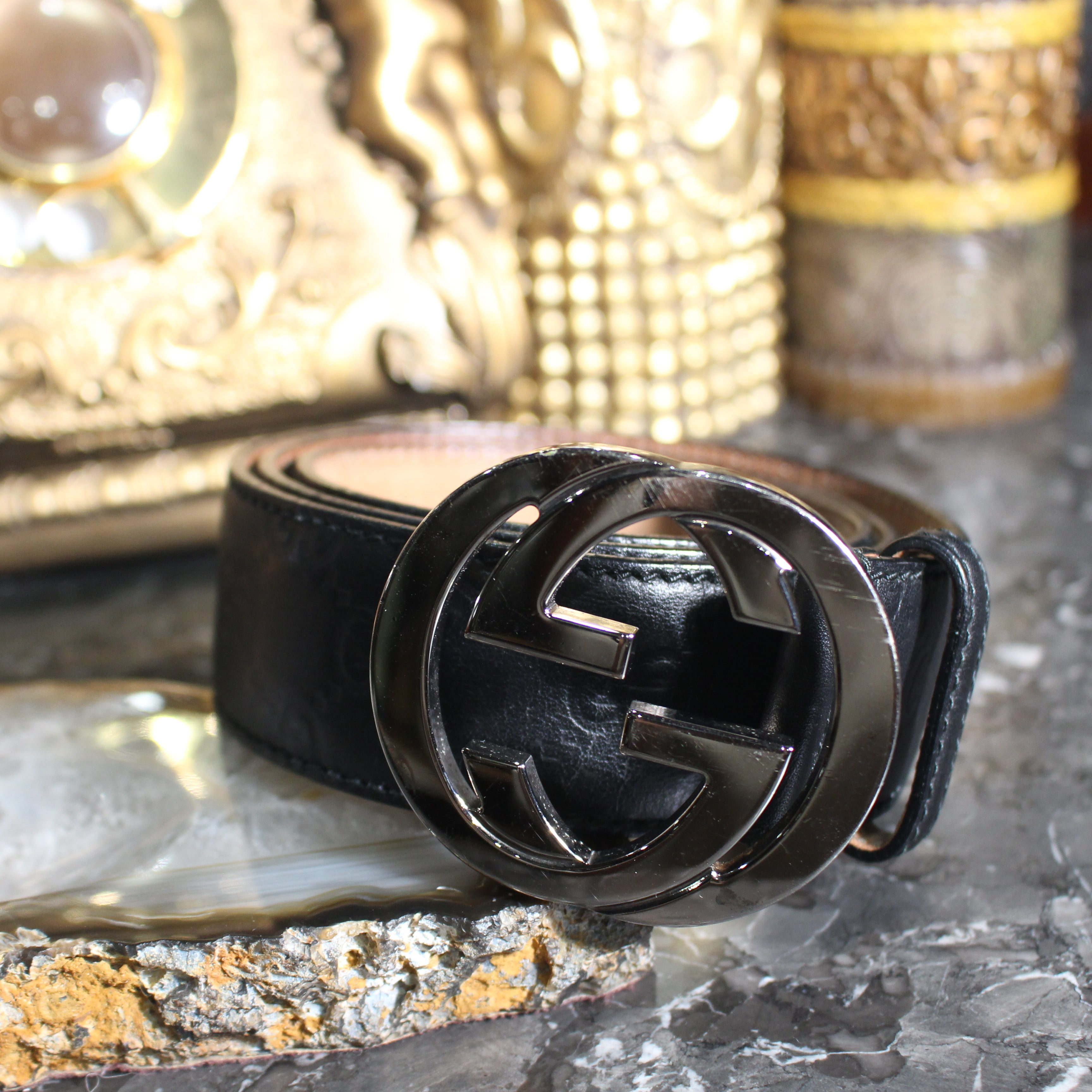 GUCCI GG PATTERNED EMBOSSED LOGO BUCKLE LEATHER BELT/グッチGG柄型