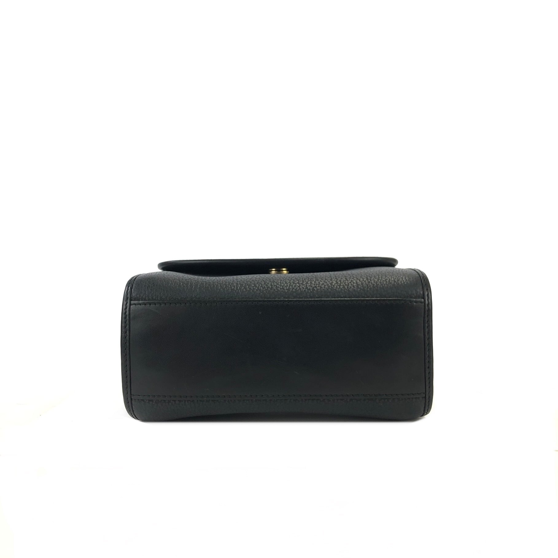 GUCCI グッチ ロゴ型押し エンボスレザー ボックス ミニバッグ