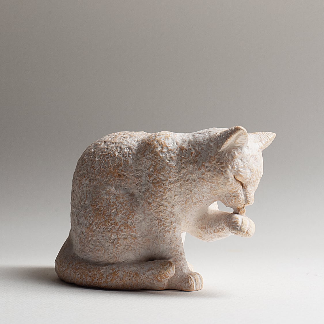 値下げ 彫刻 のサイ 37年前にグアムで購入 石のように固い素材 彫刻 の