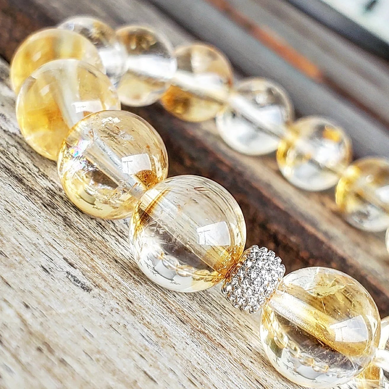 金運・繁栄・成功】セリサイトインシトリン12.6mm大玉 美の女神の石