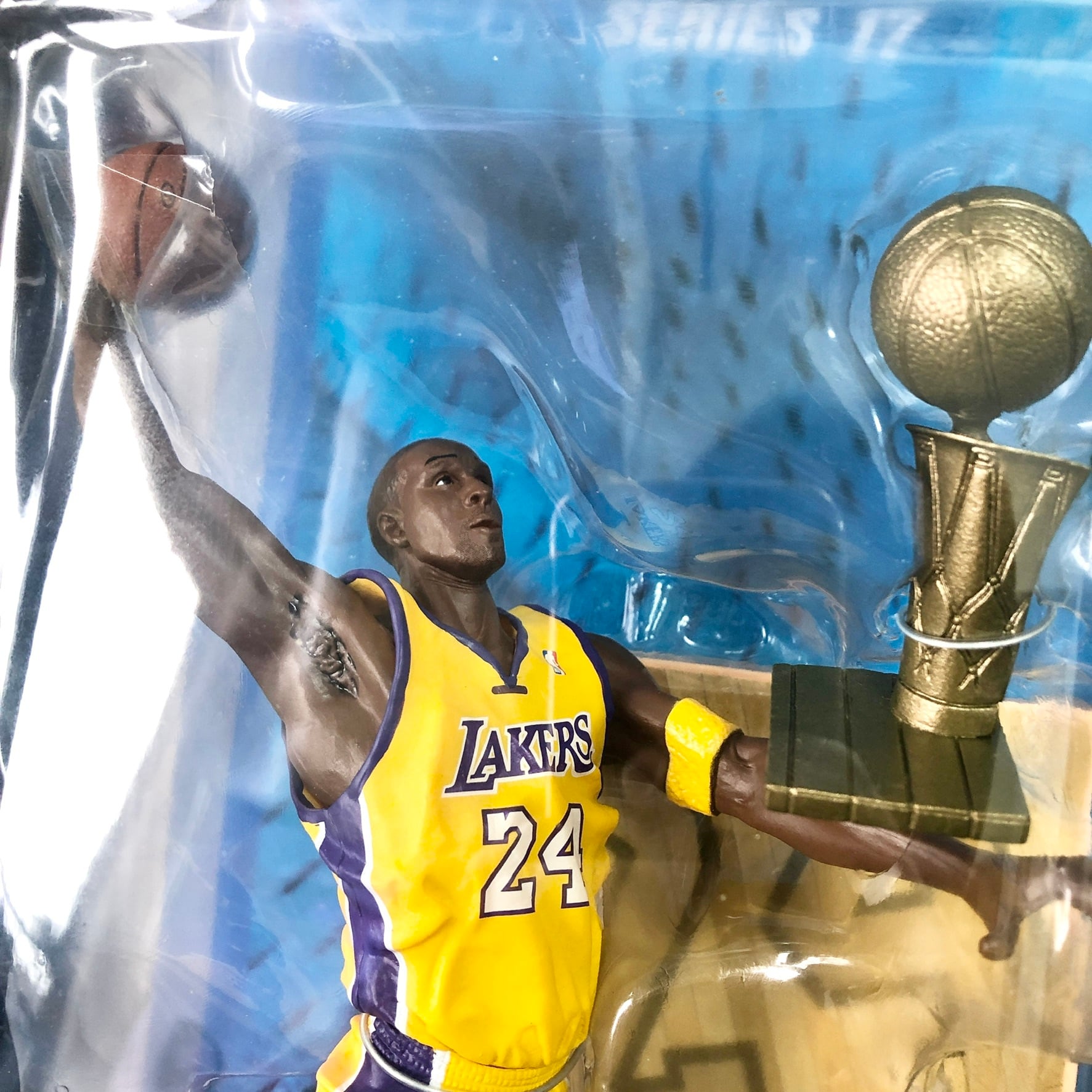コービーブライアント Los Angeles Lakers フィギュア NBA KOBE BRYANT