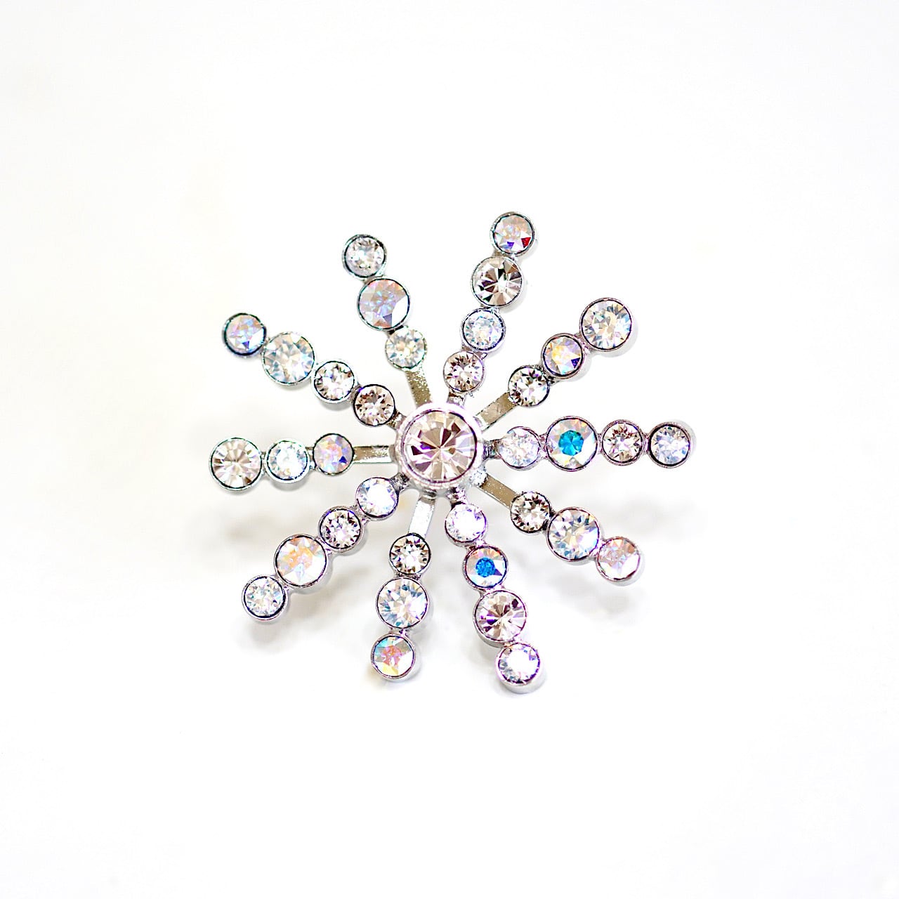 雪の結晶ピンブローチ | MAKI NUMOTO (マキ ヌモト) ｜コスチューム