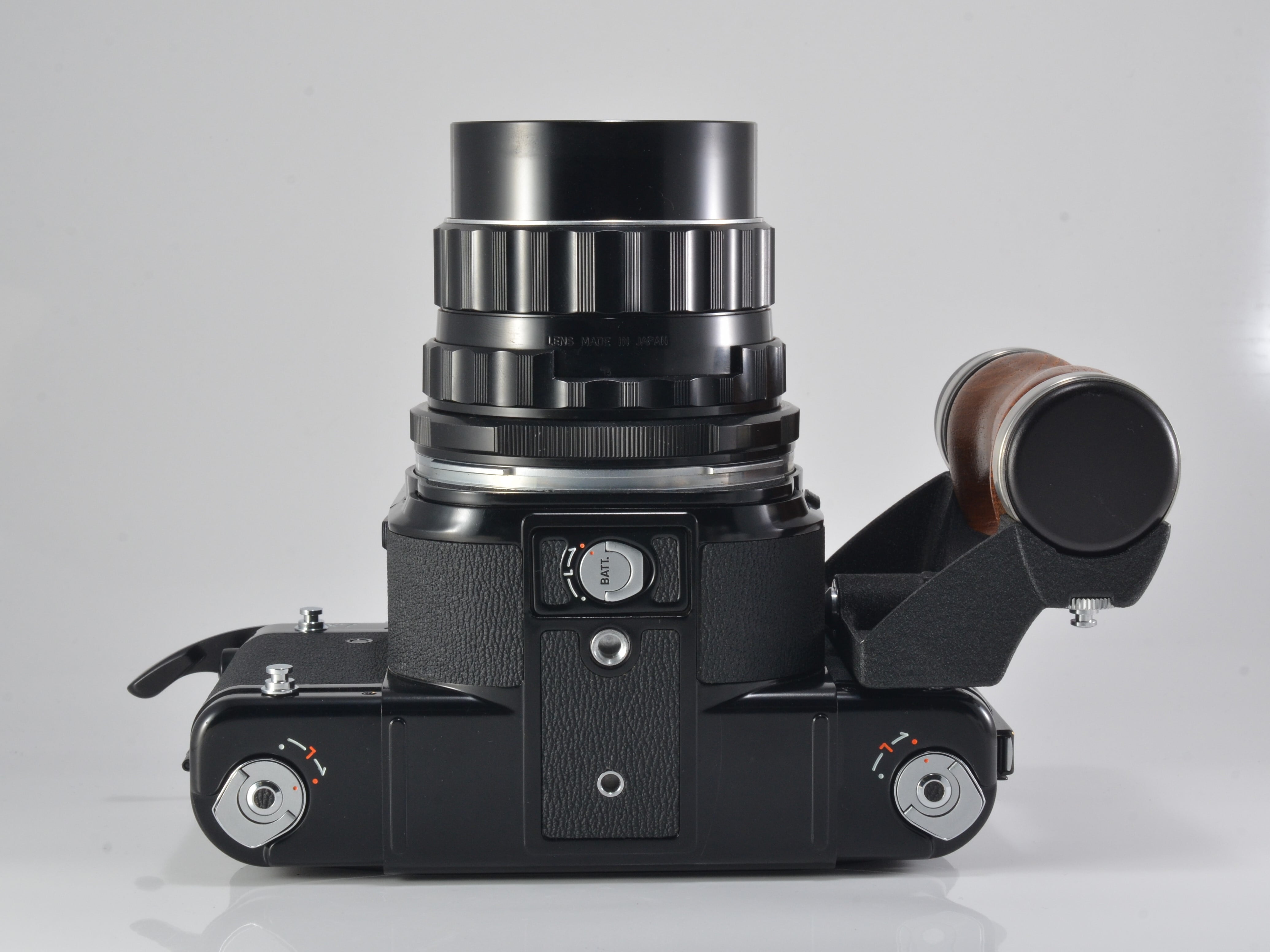 作例あり☆バケペンの本領発揮】PENTAX 6×7 TTL 後期型 オーバーホール