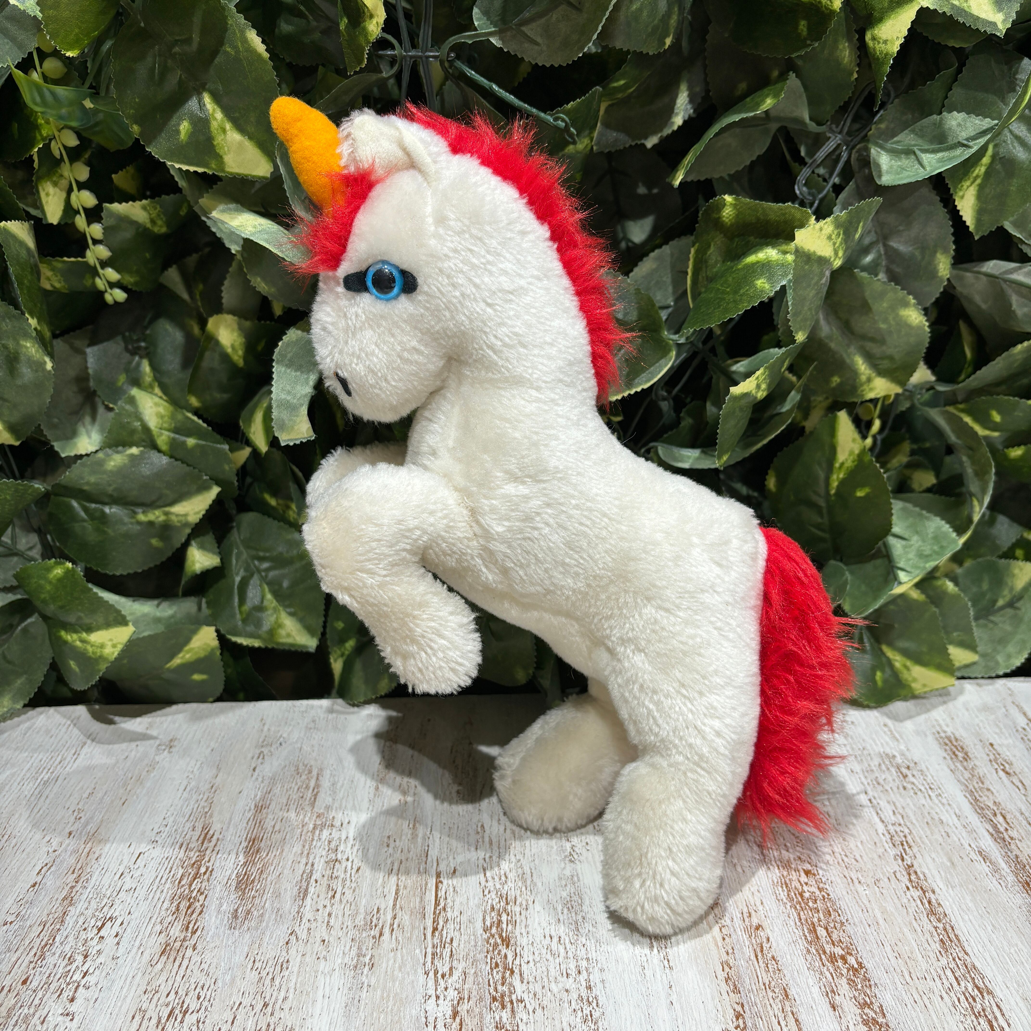 ⭐︎ユニコーンちゃん⭐︎ホワイトユニコーン⭐︎白馬⭐︎赤い立て髪