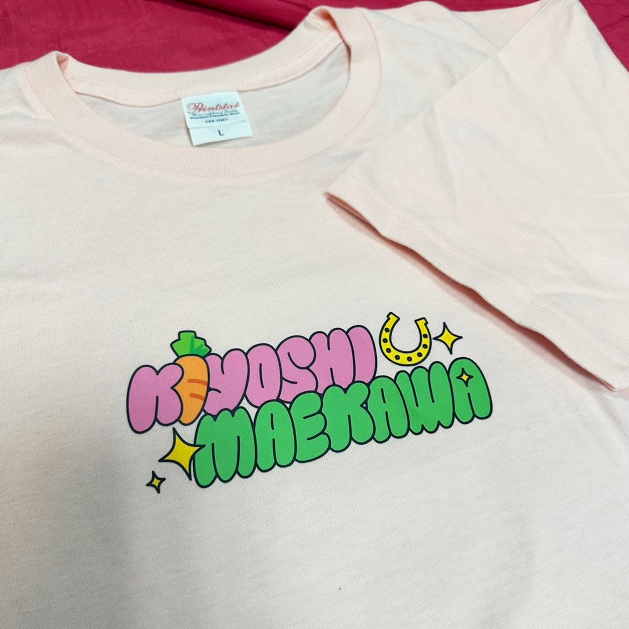 マエキヨ“POP”Tシャツ ブルー／ピンク／イエロー | mkgoods