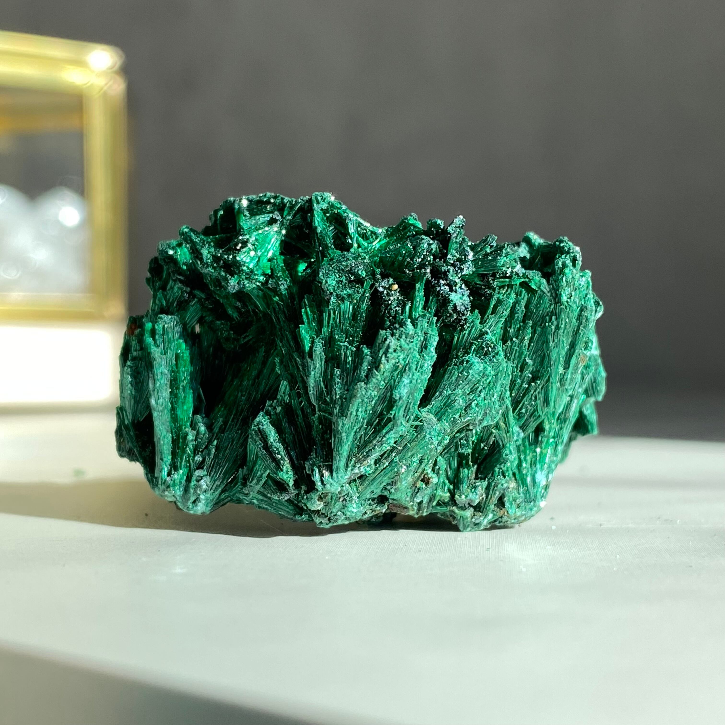 コンゴ産《繊維状結晶 マラカイト④》孔雀石 天然石 鉱物