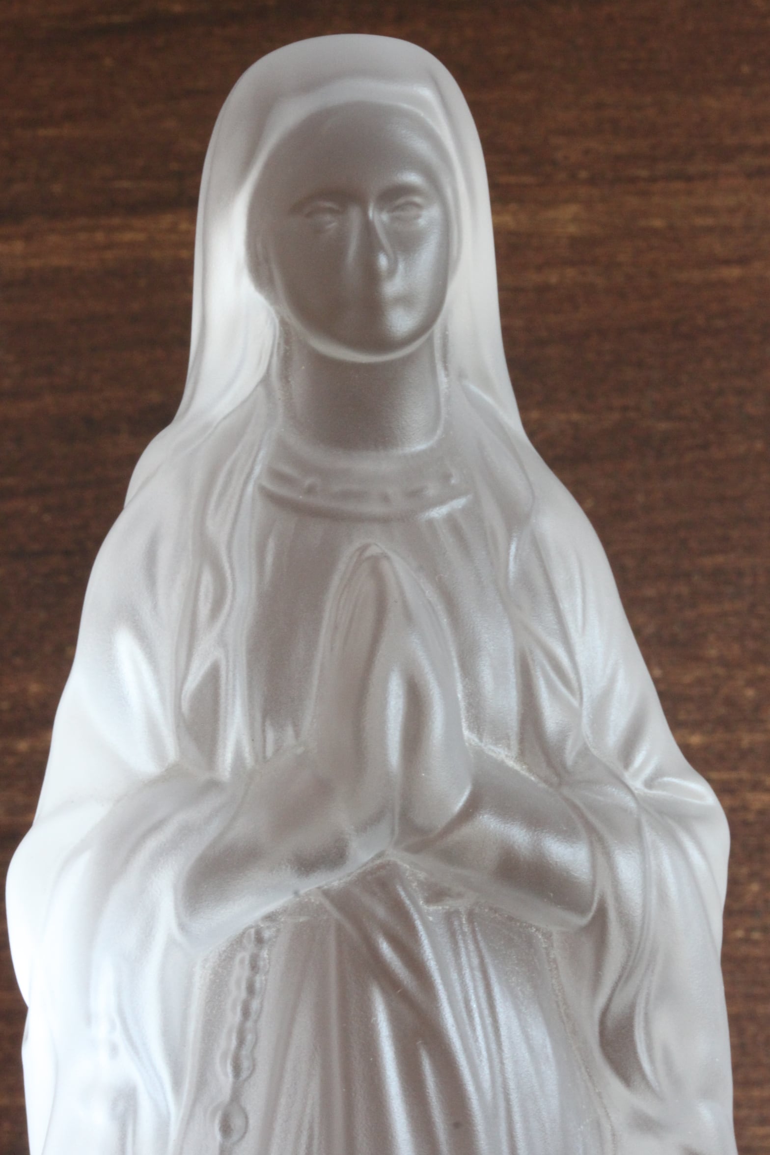 クリスタル・ド・セーブルの聖母マリア像 | Milfy(ミルフィ)