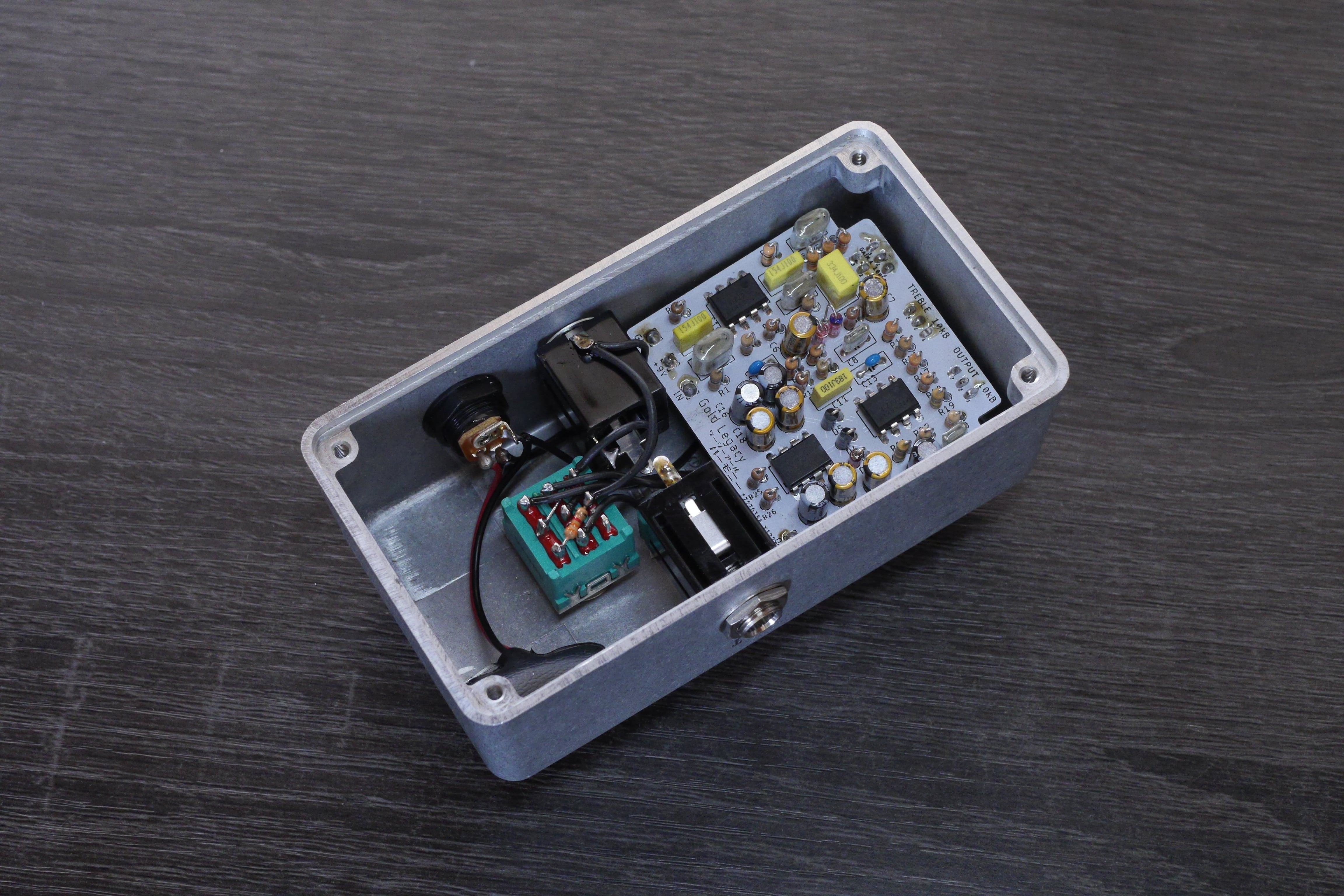 Ture-Bypass仕様 Klon Centaur系 オーバードライブ “Gold Legacy” 自作