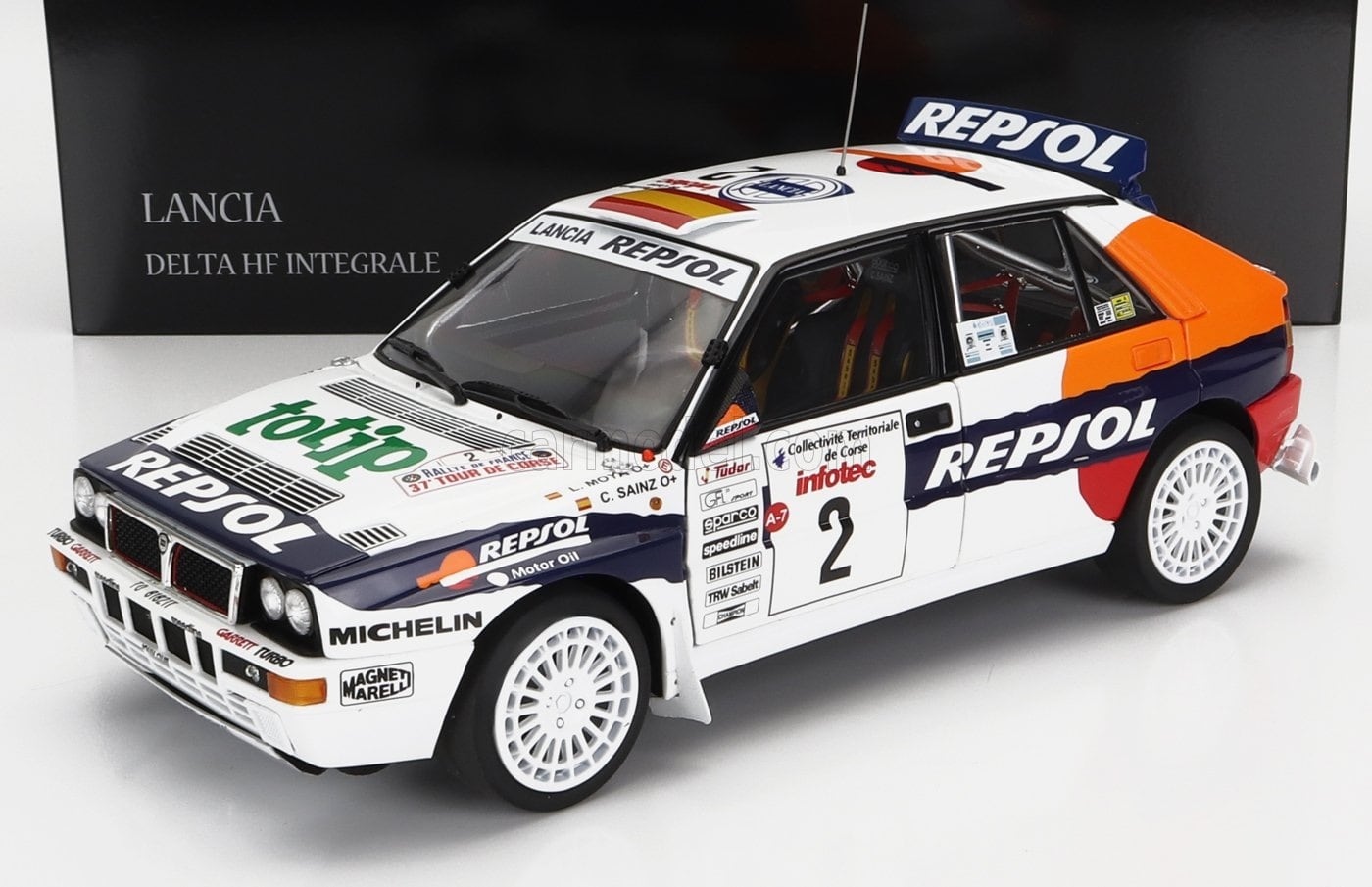 ミニカー 1/18 ランチア デルタ HF 京商 KYOSHO 1/18 LANCIA DELTA HF