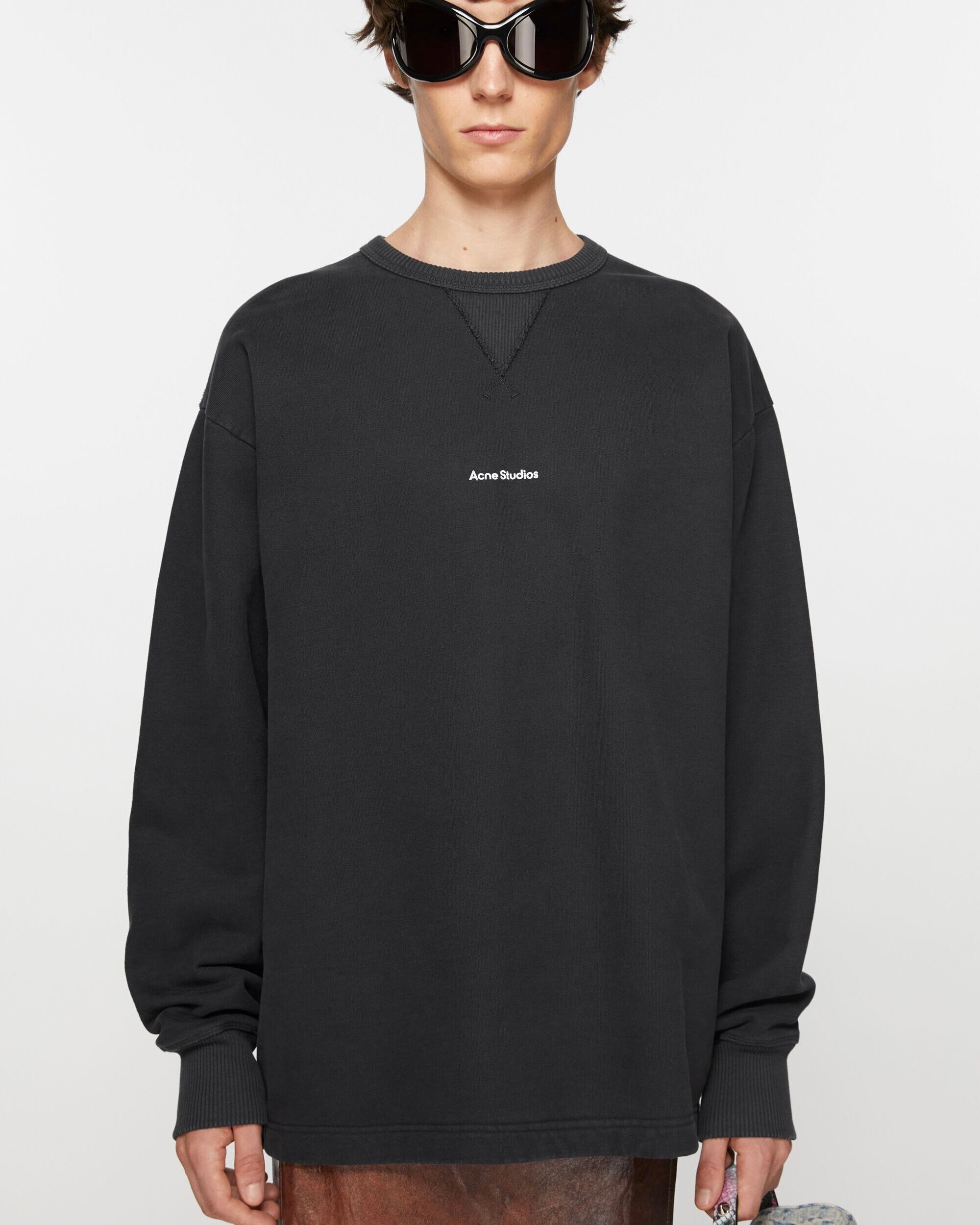 ACNE STUDIOS Men】スタンプロゴセーター | idealclasse