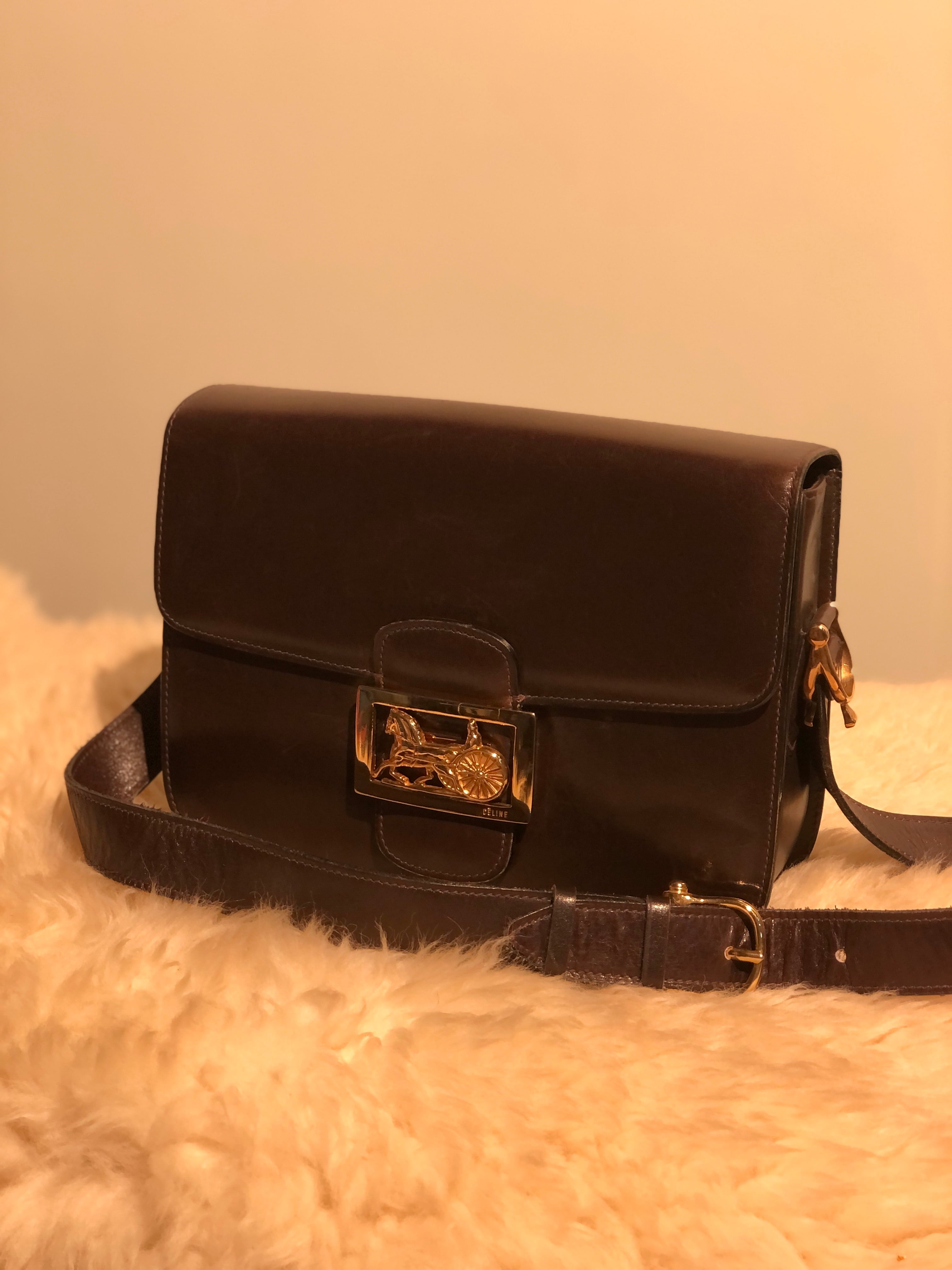 CELINE セリーヌ ホースキャリッジ 馬車 金具 レザー ショルダーバッグ