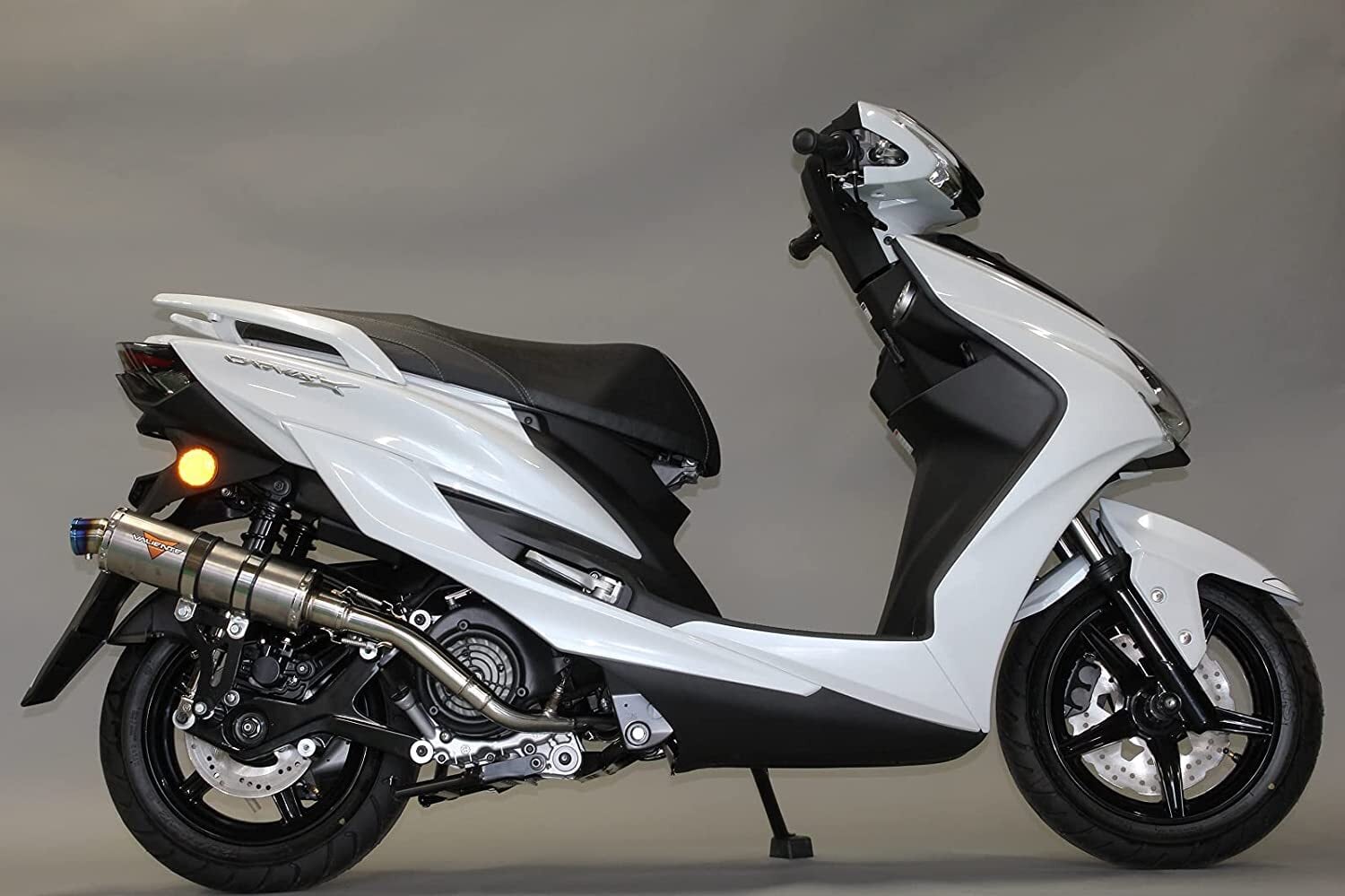 シグナスX バイクマフラー 4型 5型 SR EBJ-SEA5J 2BJ-SED8J 2016年