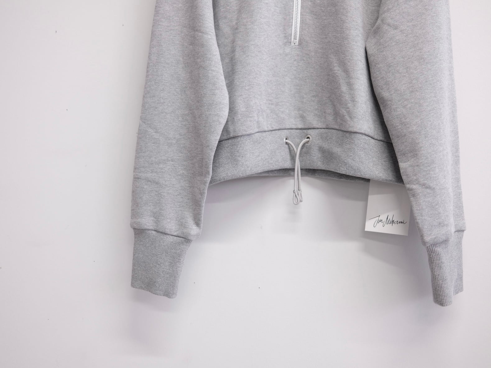 JUN MIKAMI ハーフジッププルオーバー | Lapel online store