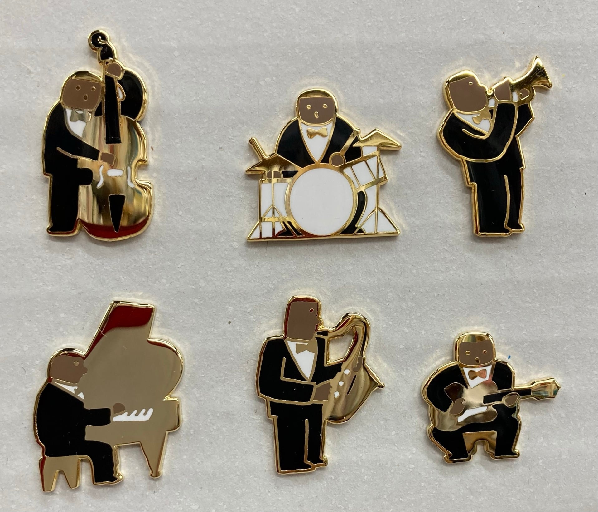 トムズボックス謹製ピンバッジ | トムズボックス