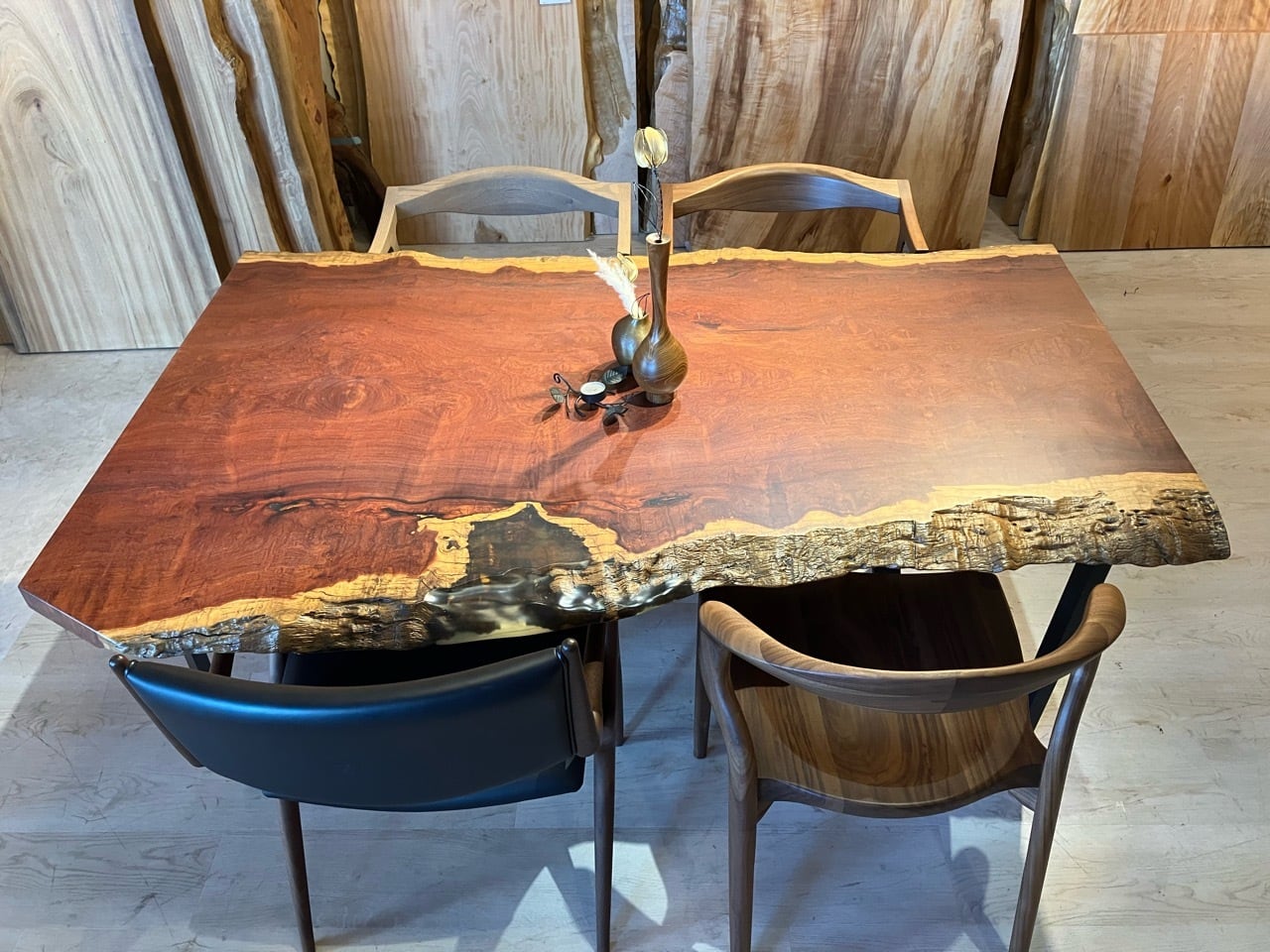 玉杢】本花梨（ラオス産）_1620×740-1000×40_青山店_レジンテーブル天