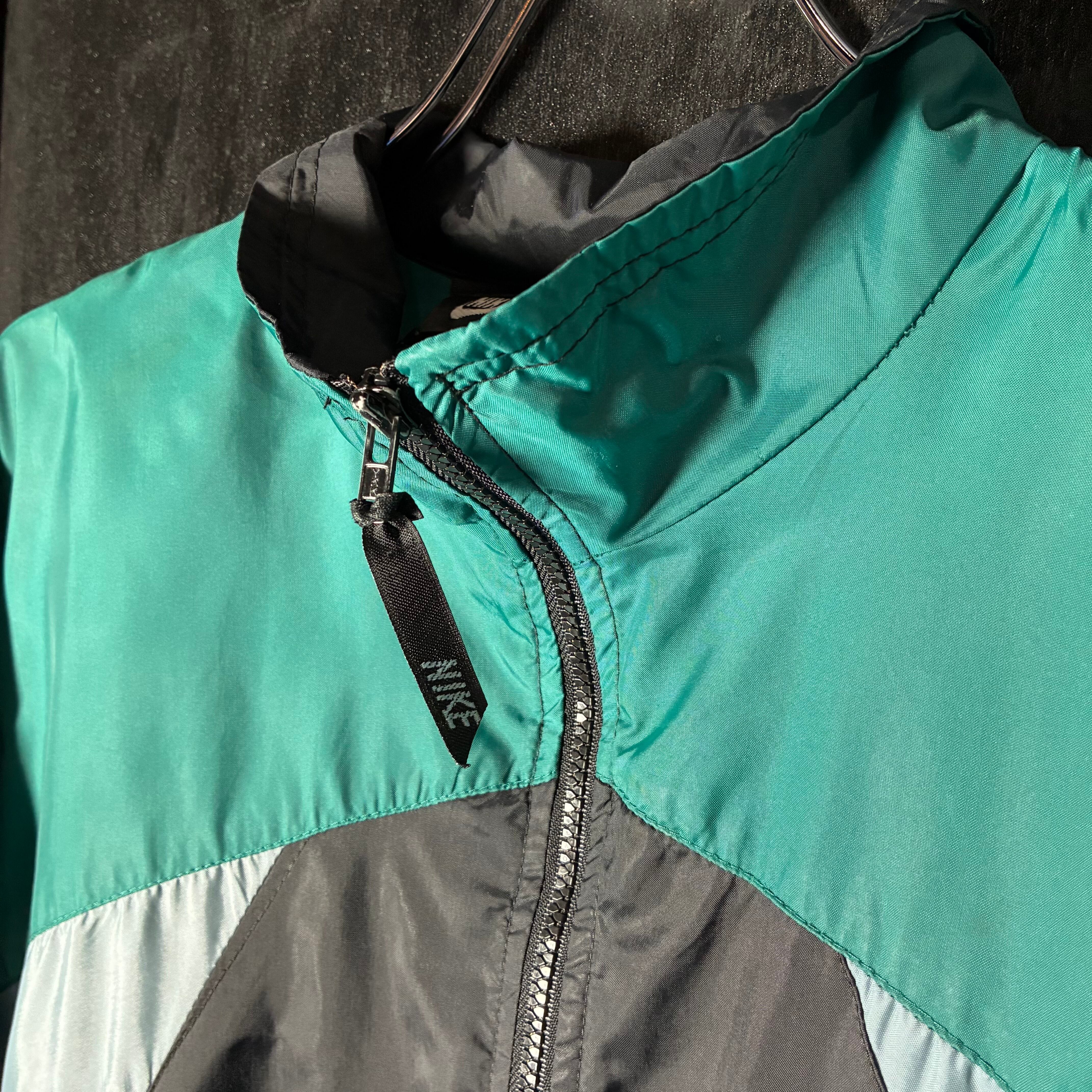 90s NIKE ナイロンジャケット グリーン×ブラック切替 ナイキ | 古着屋