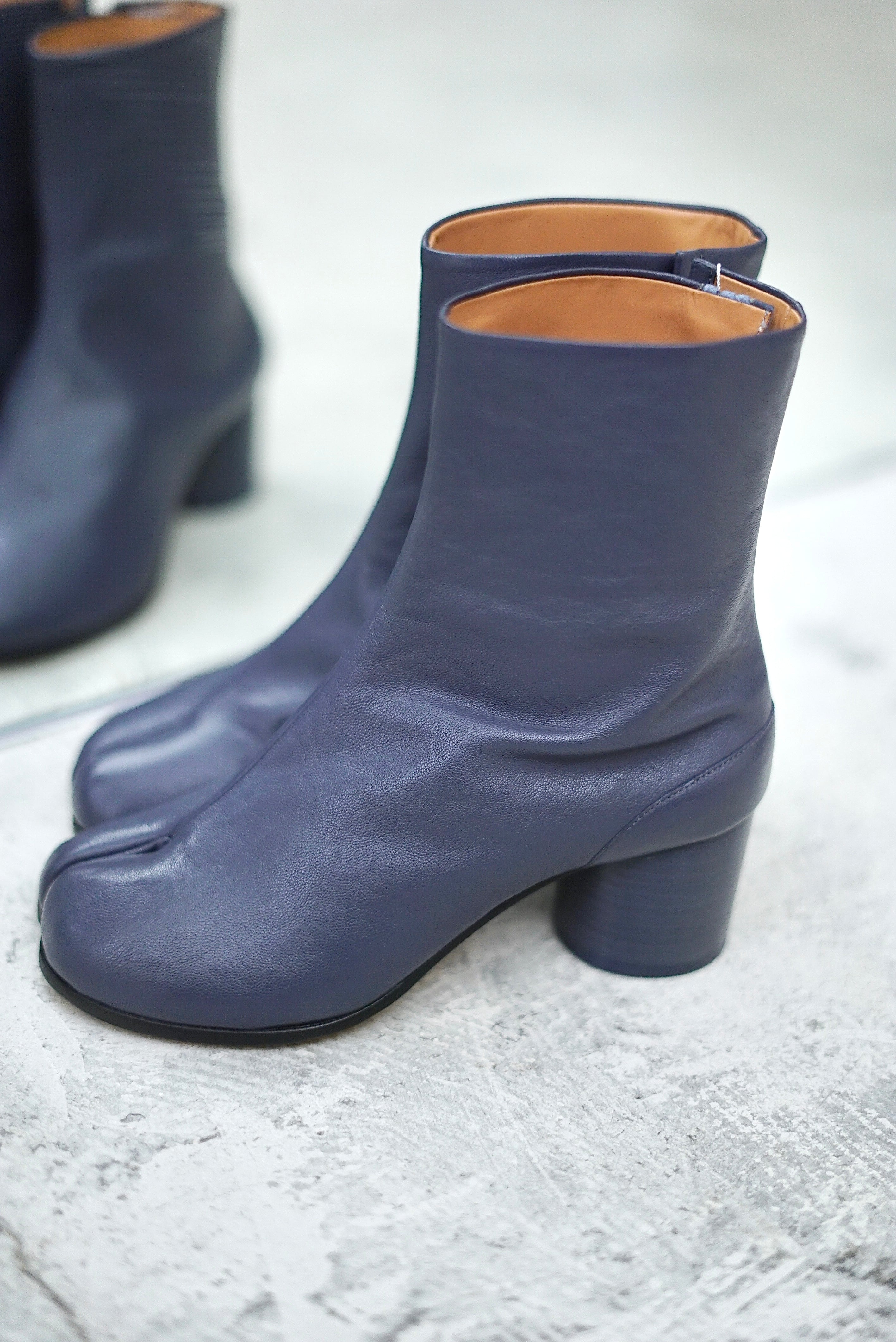 Maison Margiela / Tabi Boots / 6cm heel (pewter) | JUQUI Online