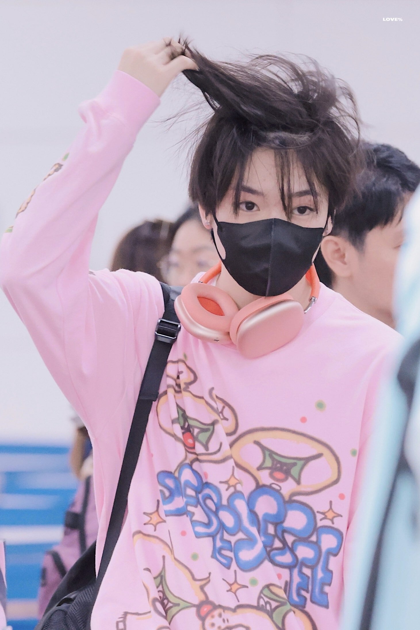 ☆NCT WISH サクヤ 着用！！【YESEYESEE】Tulrexx Air Brushed L/S