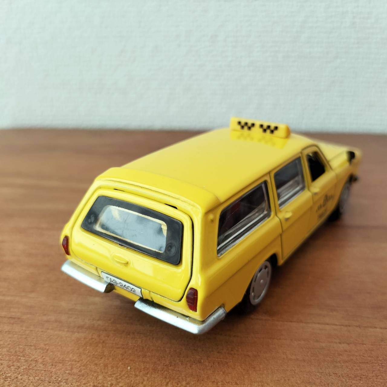 VOLGA タクシー SCALE 1:43 ソビエト製ミニカー VOLGA タクシー SCALE