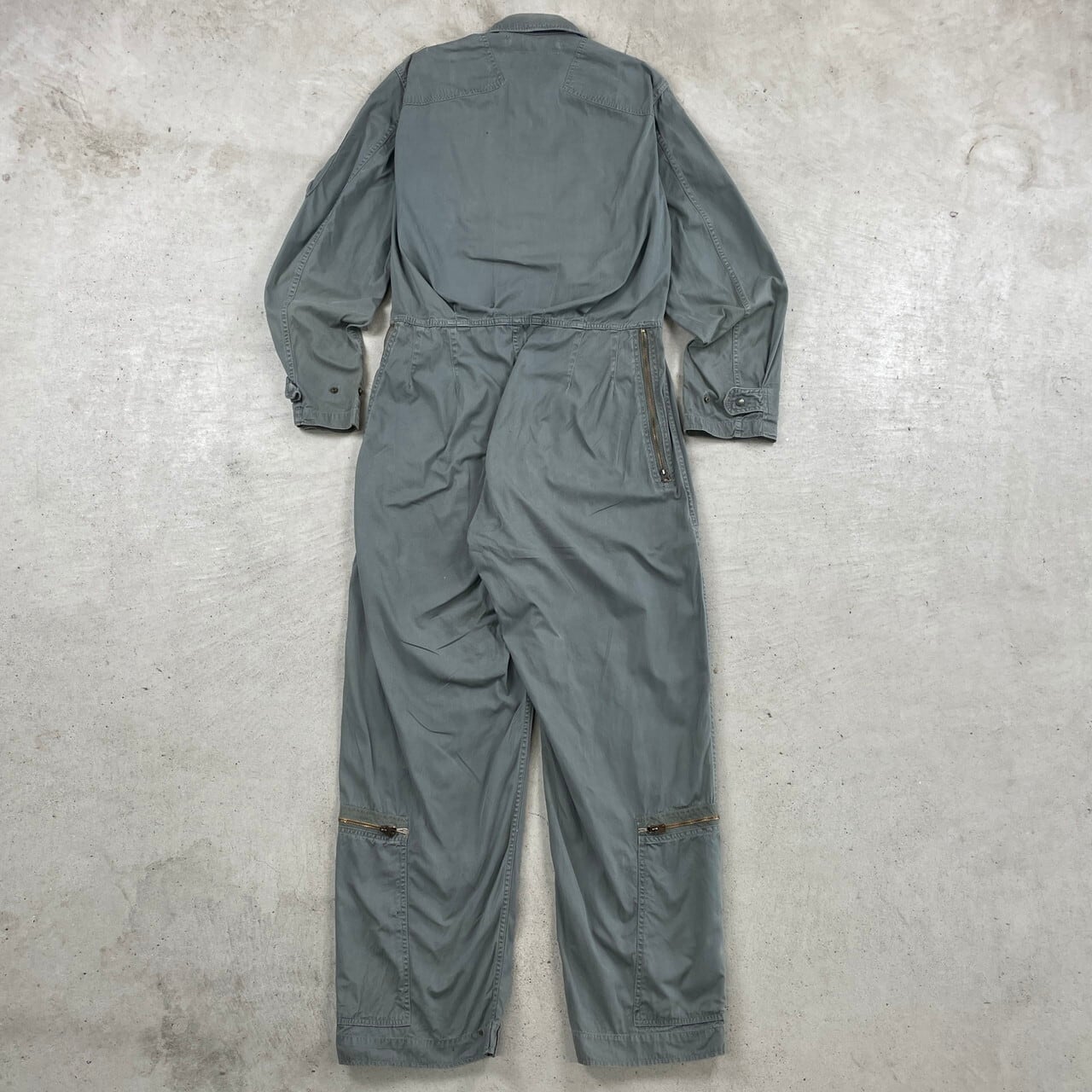 美品 アメリカ軍 空軍 エアフォース つなぎ ミリタリーツナギ 訳あり