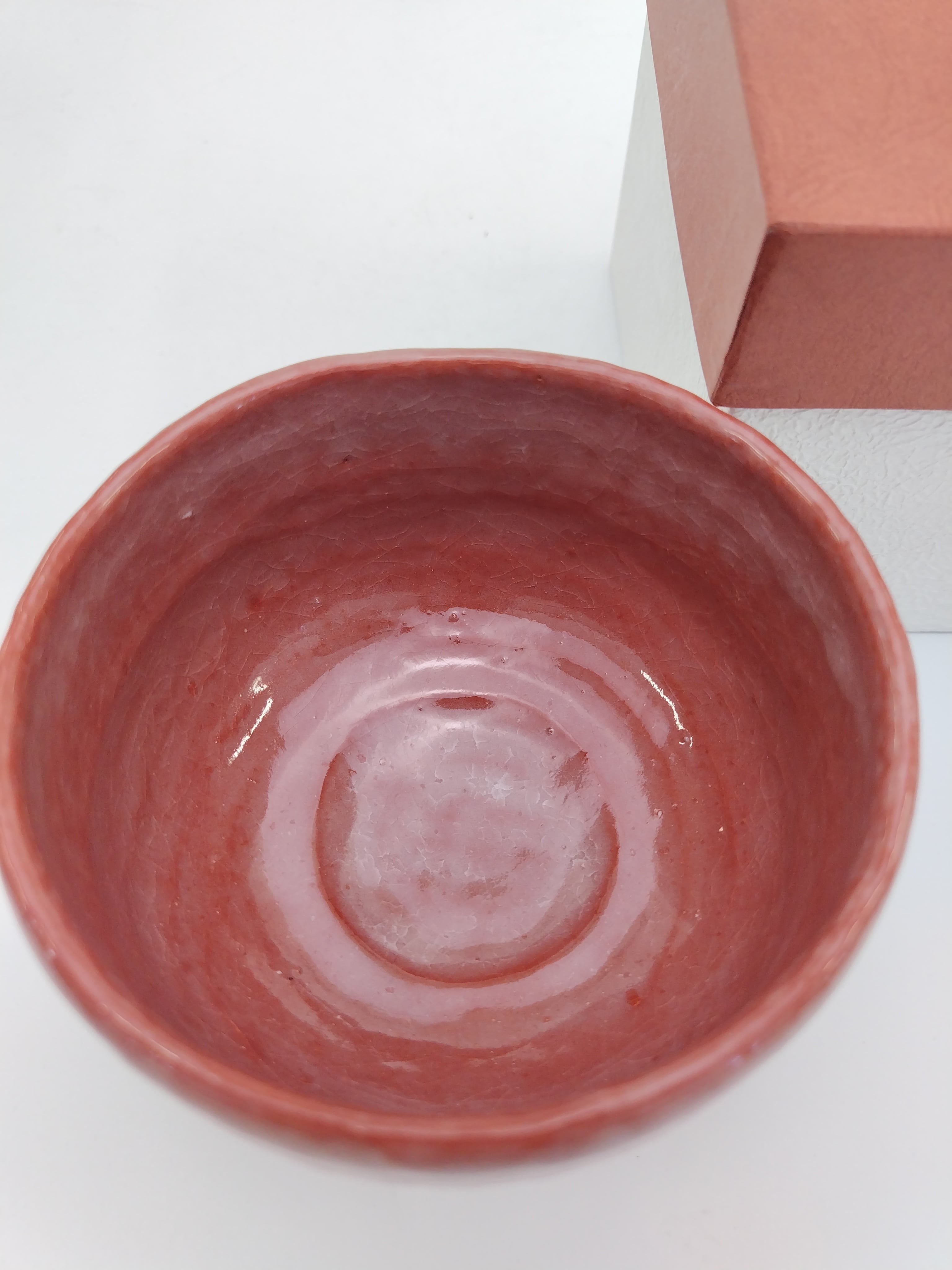 W201 京焼・清水焼 赤楽茶碗 佐々木松楽作 化粧箱入 楽焼 陶器 工芸品