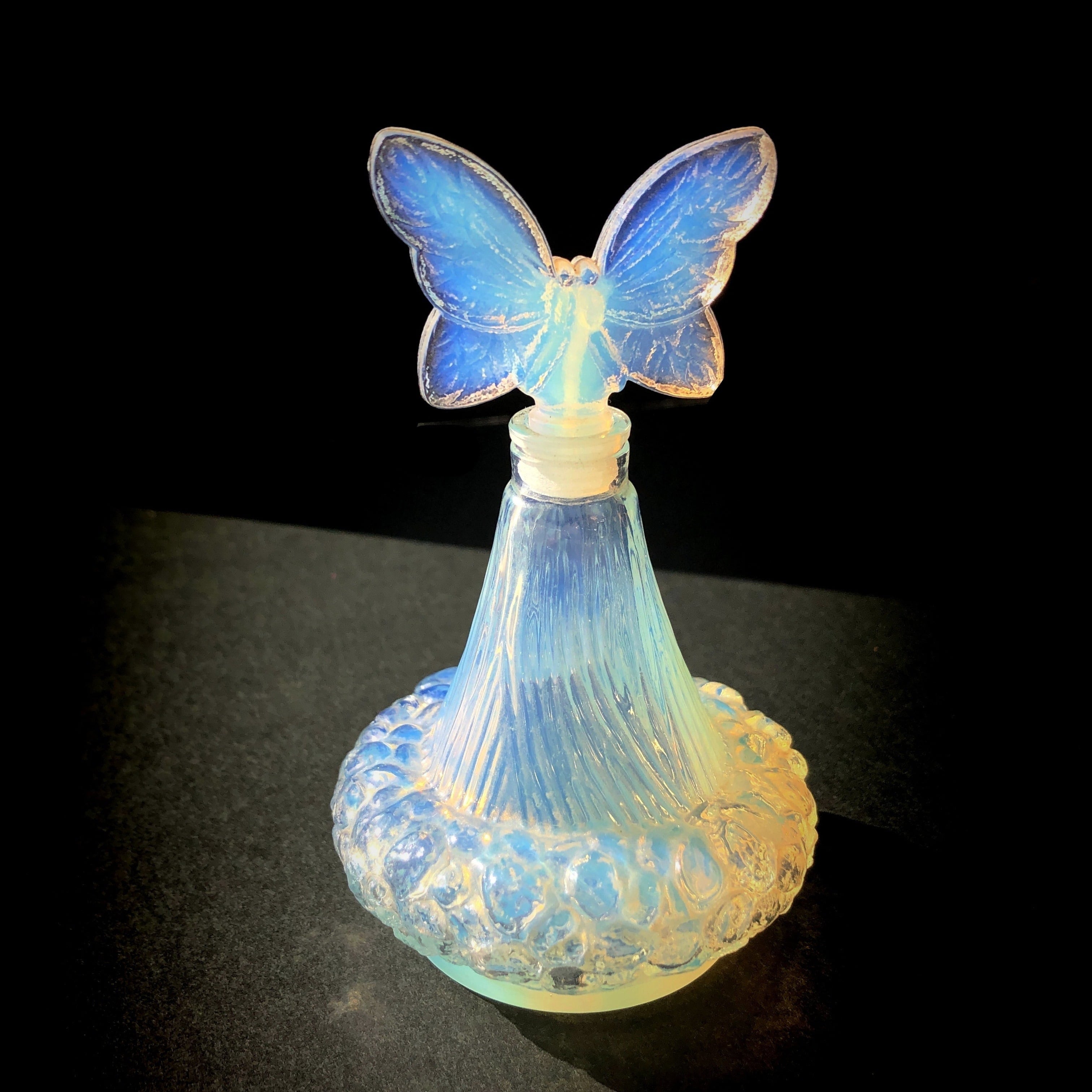 オパールセントガラスの香水瓶 | メルキュール骨董店