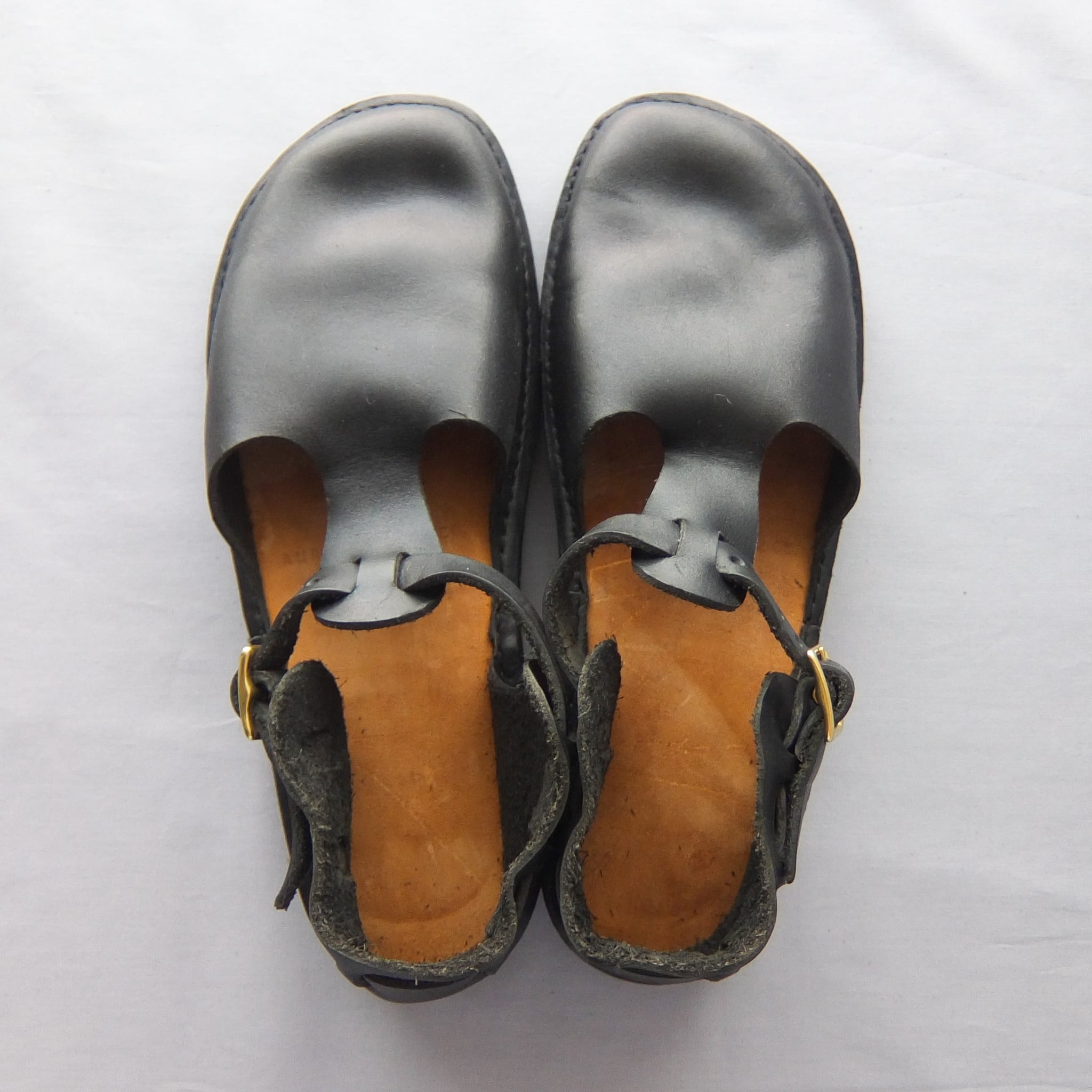 オーロラシューズ - T-Strap Women's Tストラップ - Black | merle