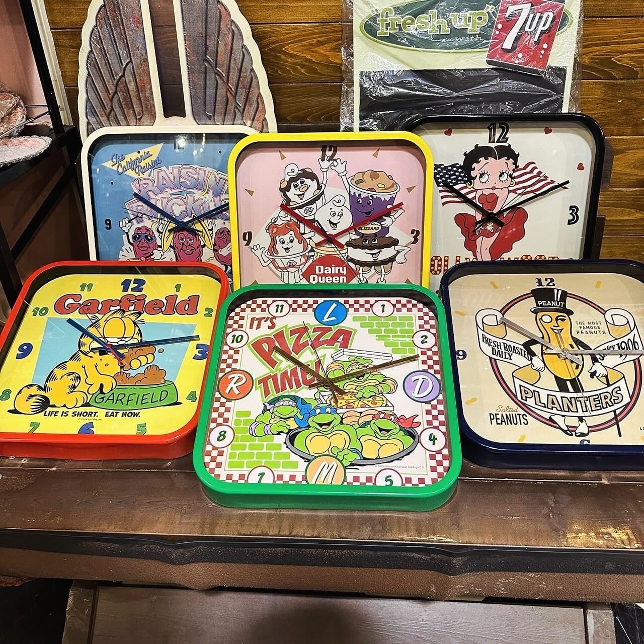 アメリカンキャラクター】WALL CLOCK | アメリカン雑貨 プラウドワークス