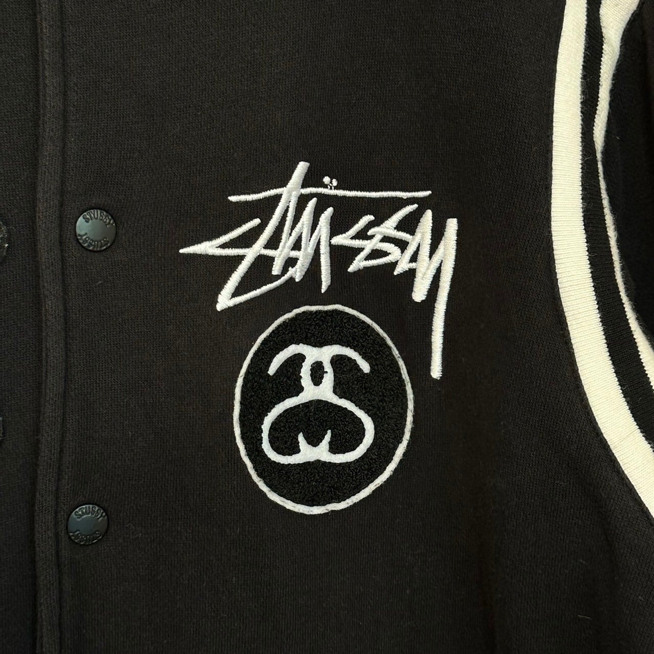 stussy ステューシー スタジャン 刺繍ロゴ バックロゴ ドクロ シャネル