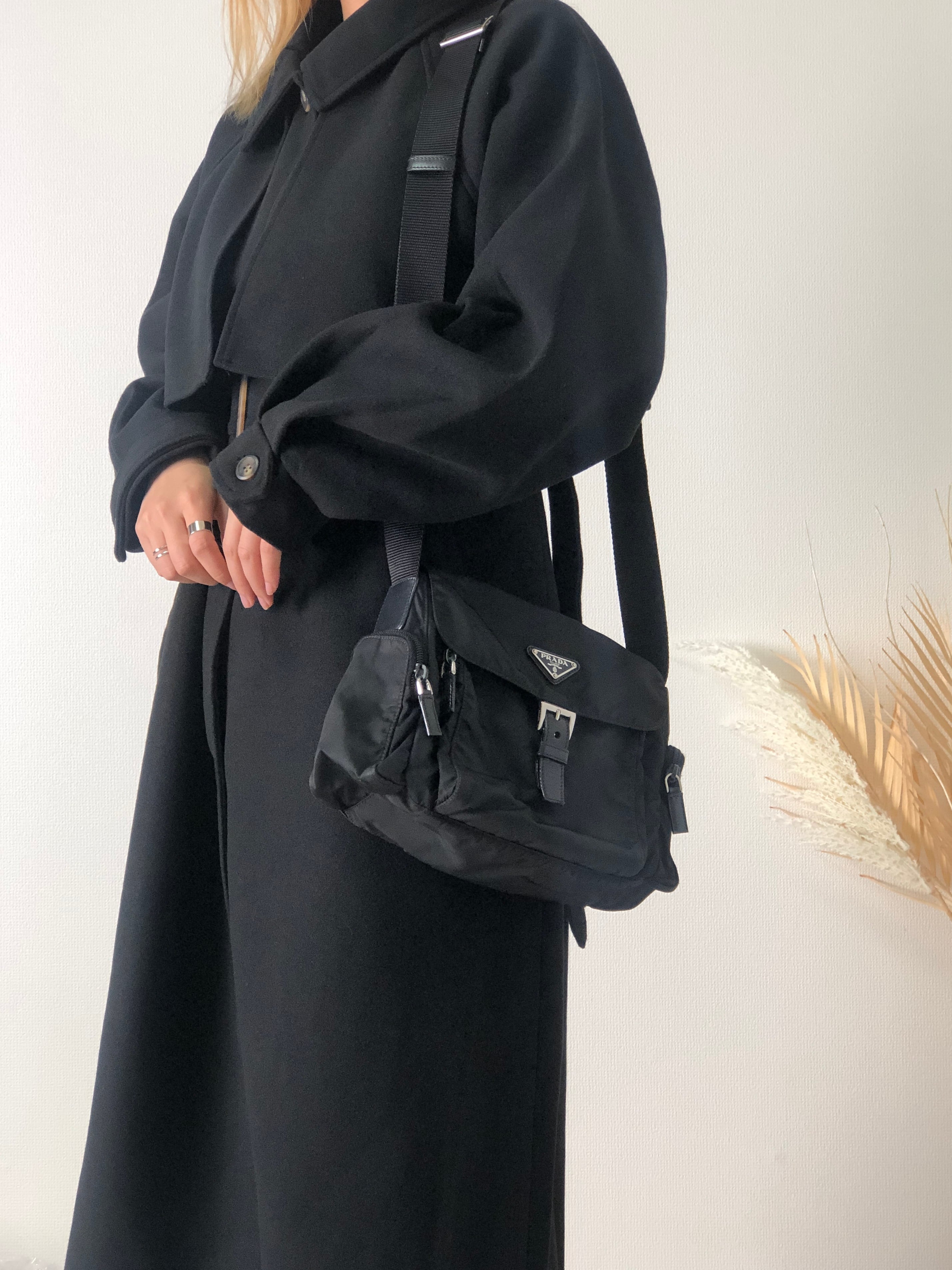 PRADA プラダ トライアングルロゴ ナイロン サイドポケット ショルダー