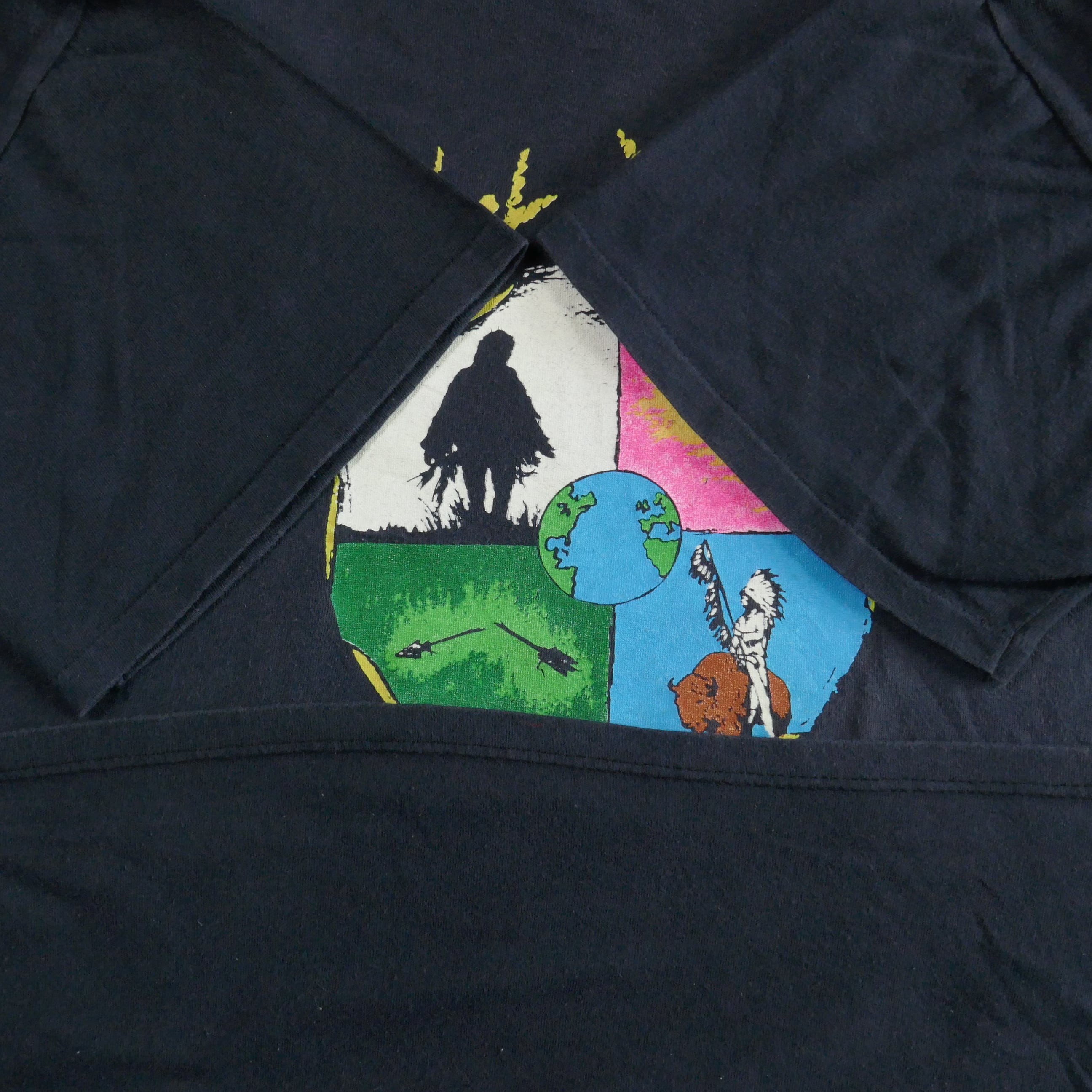 90's Neil young World Tour '93 With Booker T & The MA'S T-shirt