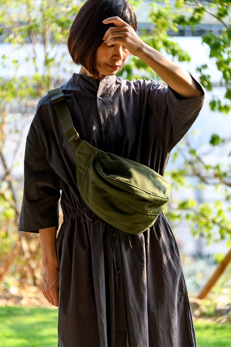 ミリタリーボディバッグ（サスティナブル・男女兼用） | unlife by