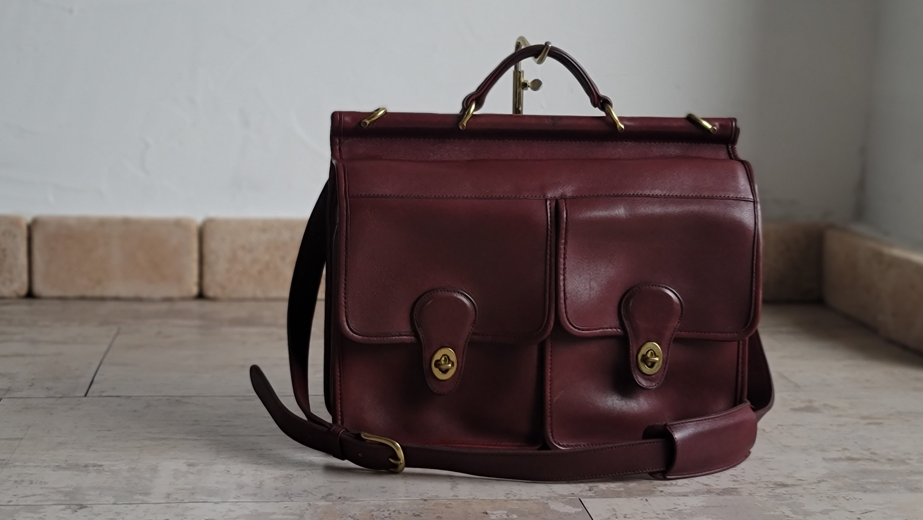 ブリーフケース | gypsophila