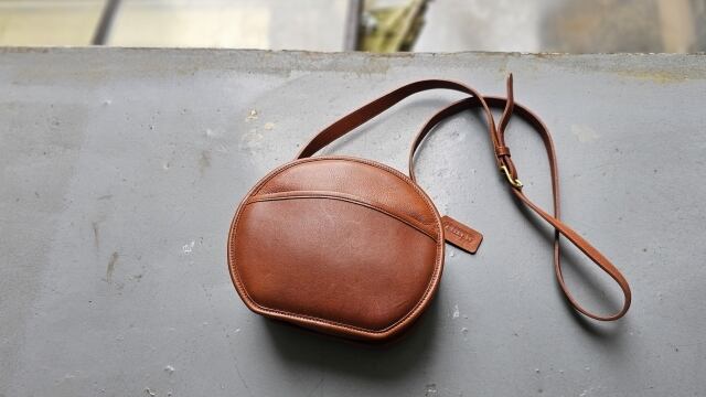 オールドコーチ ☆ USA製 レザー ラウンドデザイン ショルダーバッグ