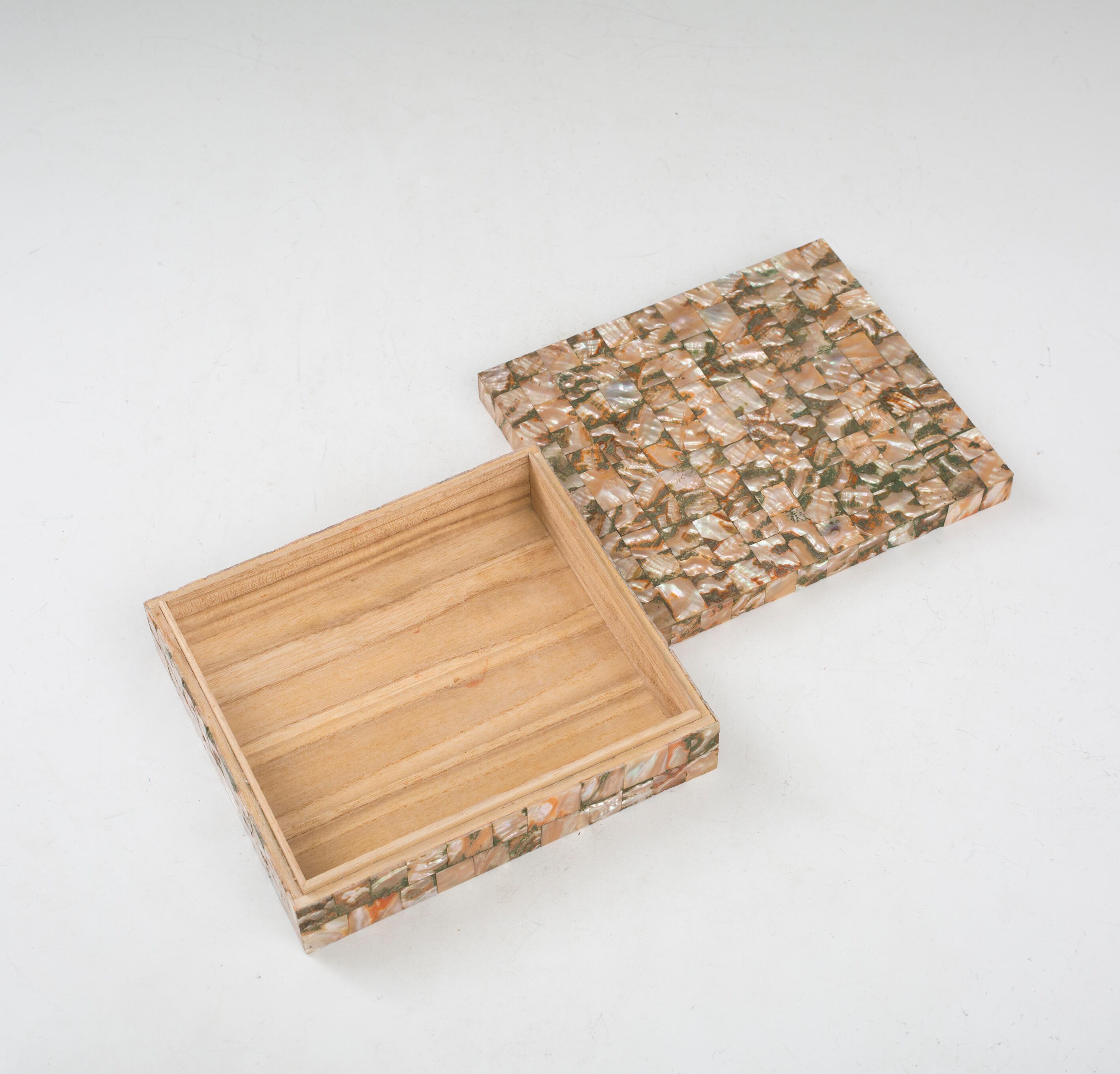 シェル 貝殻 螺鈿 らでん 貝細工 蝶貝 小箱 小色紙箱 手紙入れ ハガキ