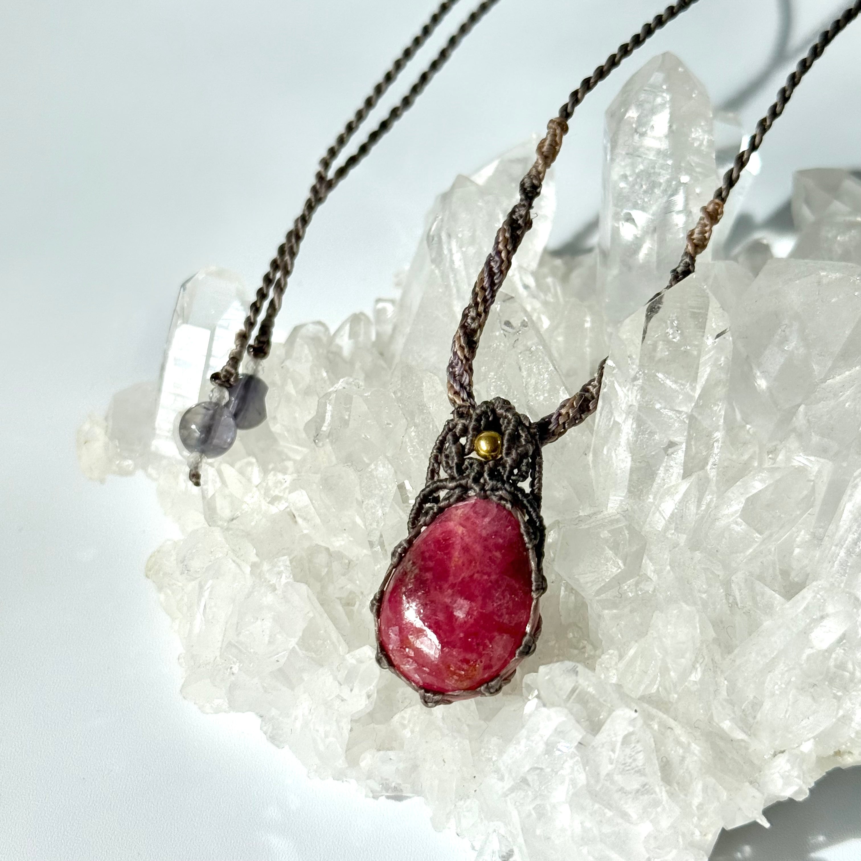 ネット限定 § マクラメ編み § ロードナイト（アンゴラ産） § しずく型