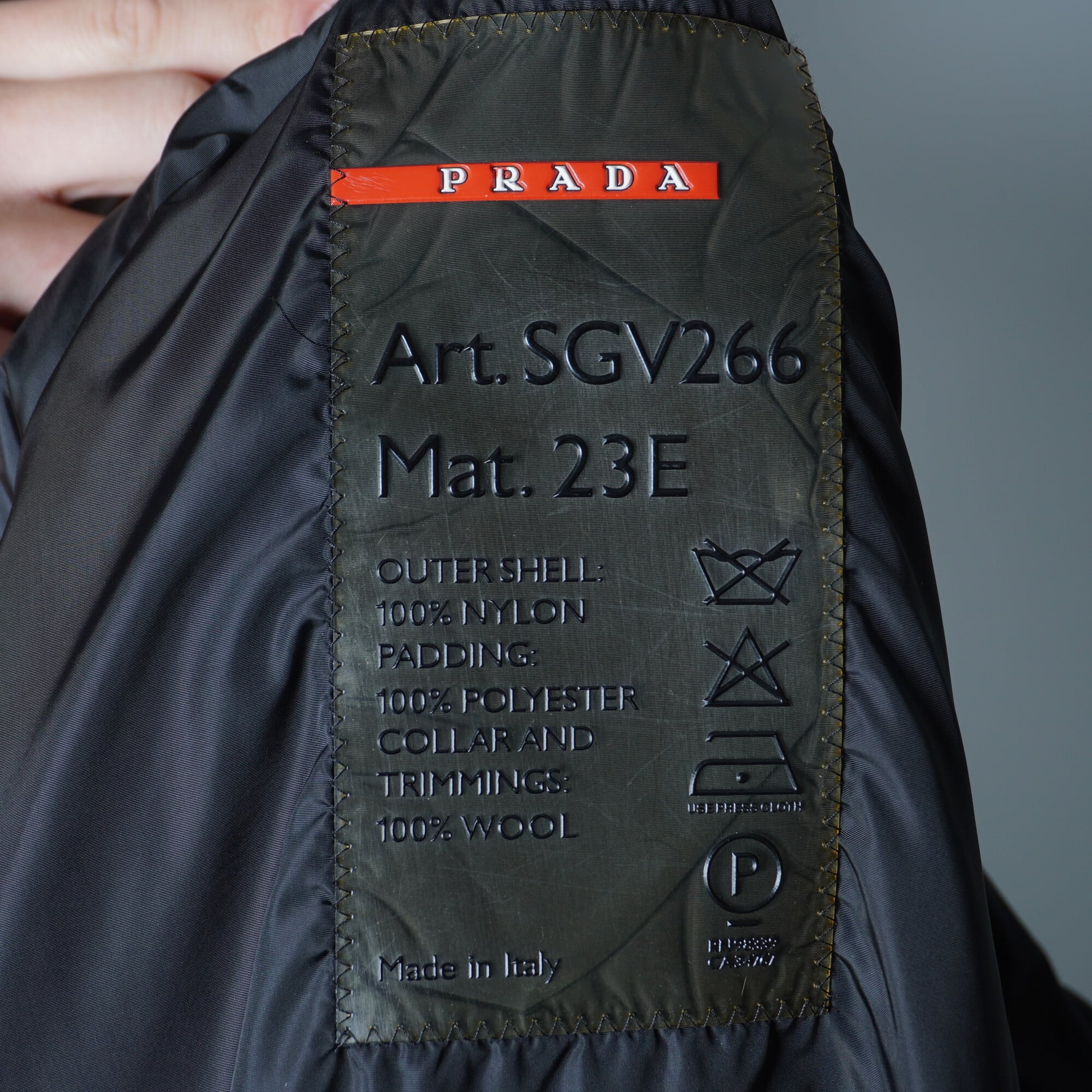 PRADA】プラダ Art.SGV266 Mat.23E Tg.54 ダウンジャケット black