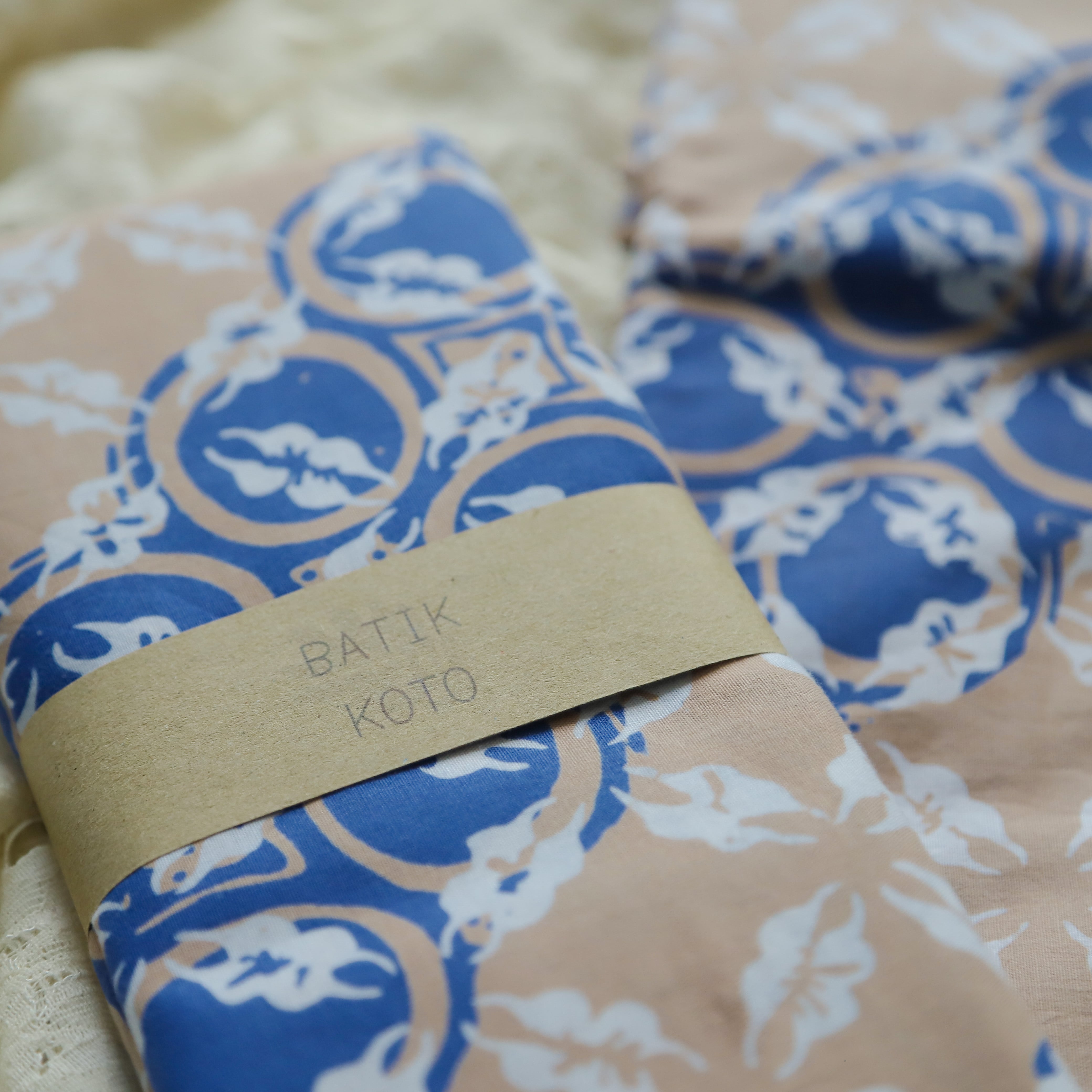 バティックろうけつ染めドイツ マドンナ額