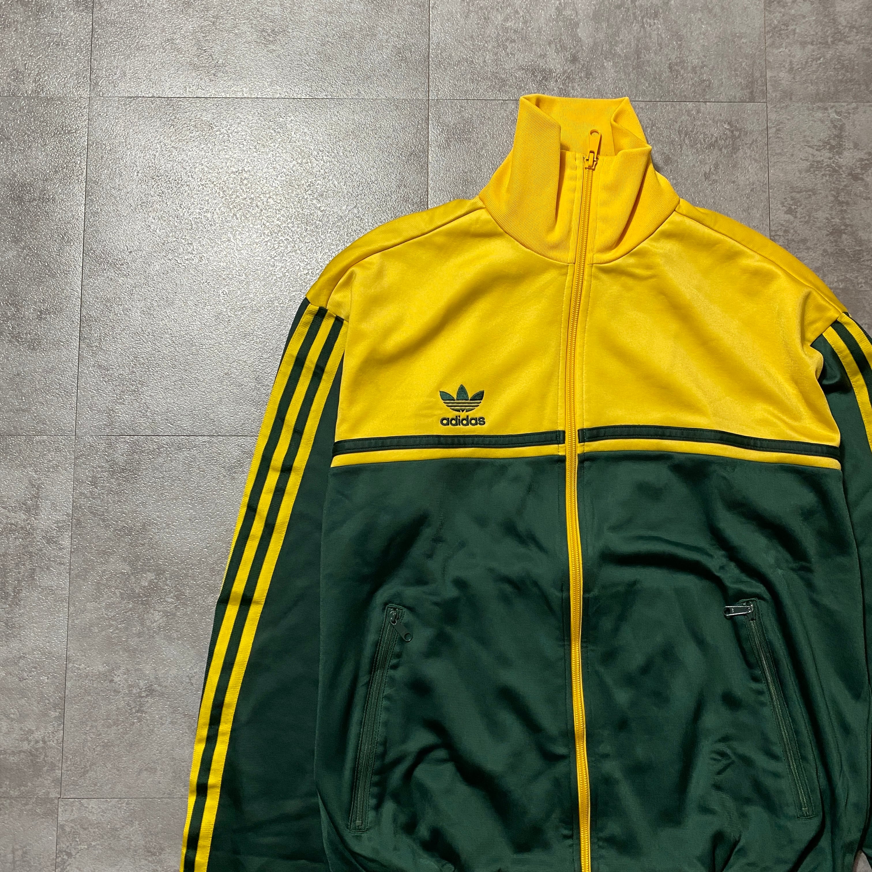 adidas アディダス トレフォイル 刺繍ロゴ オーストラリアカラー