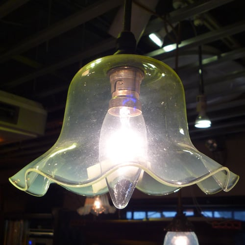 アンテイーク ウランガラス製の四角小物入れ ヴァセリン ガラス