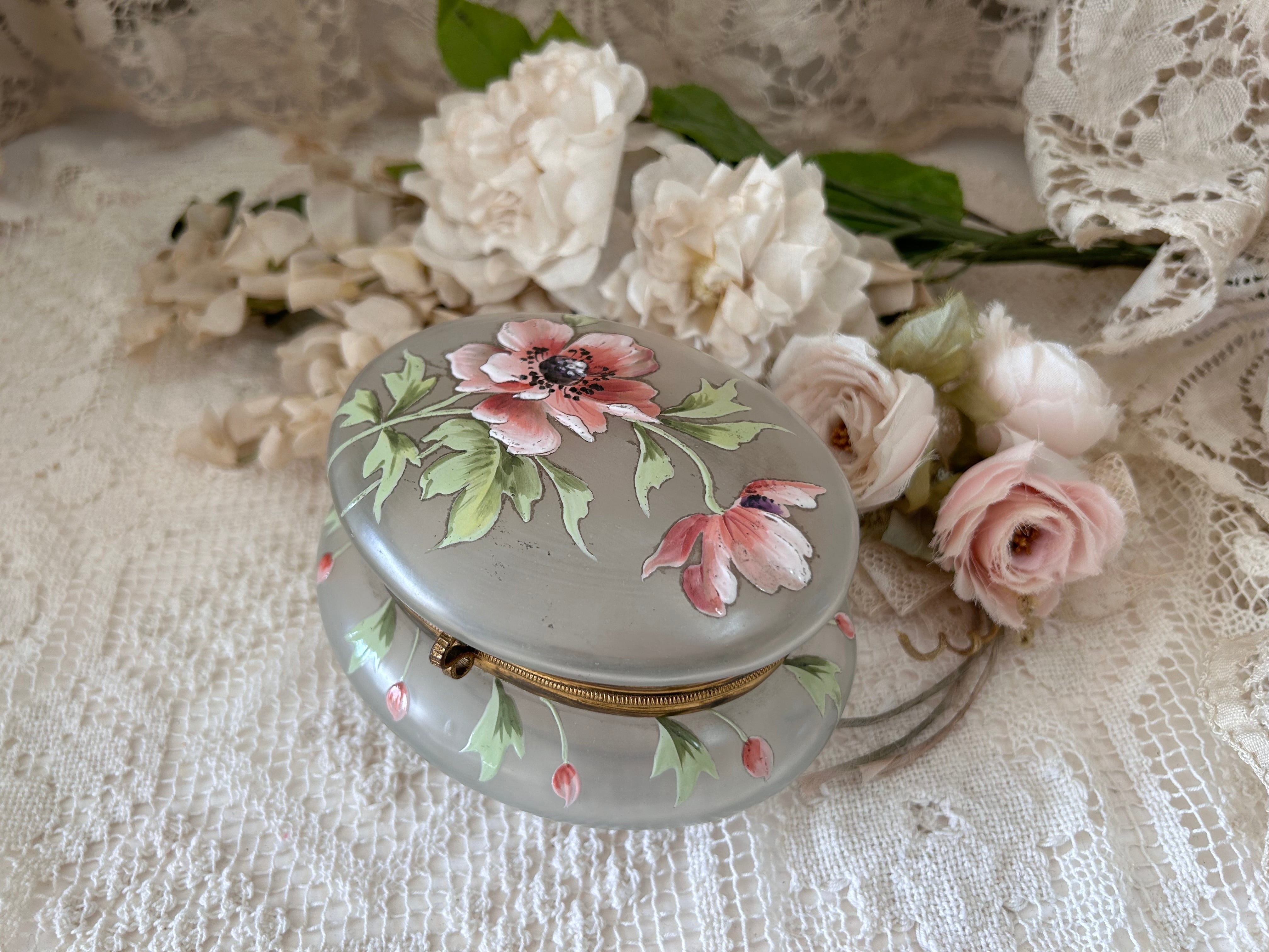フランス アンティーク ガラスケース お花のパウダージャー | le