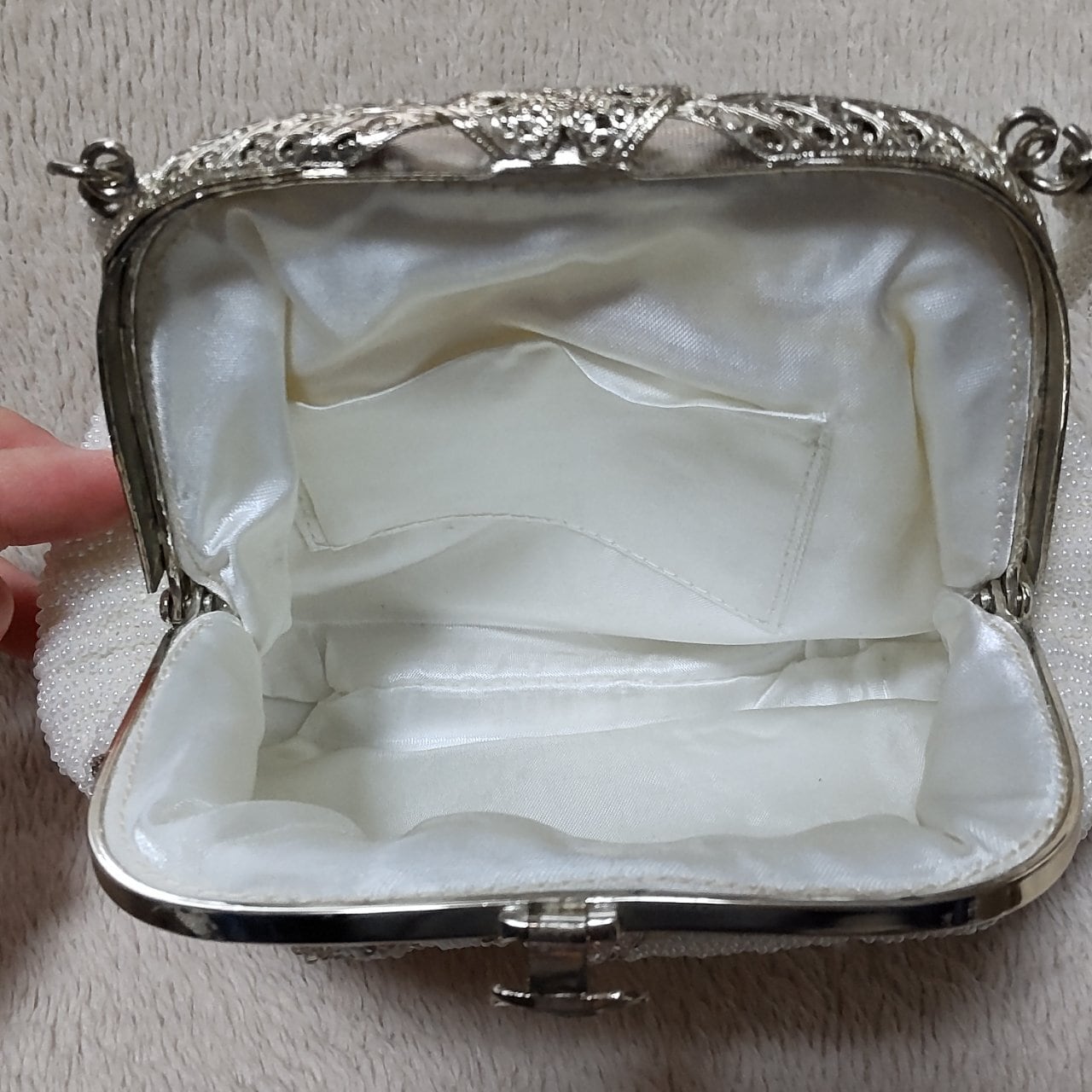 ビーズバッグ ハンドバッグ 和装 総ビーズ 白 ピンク 花柄 がま口 | Pay ID