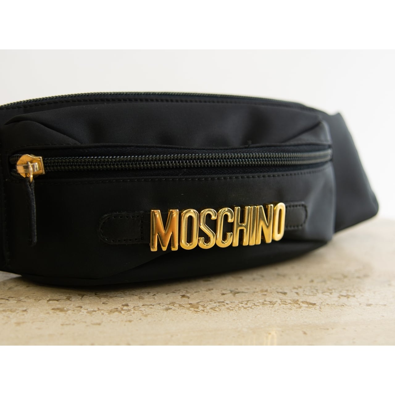 MOSCHINO By redwall】Made in Italy Nylon Belt Bag（モスキーノ