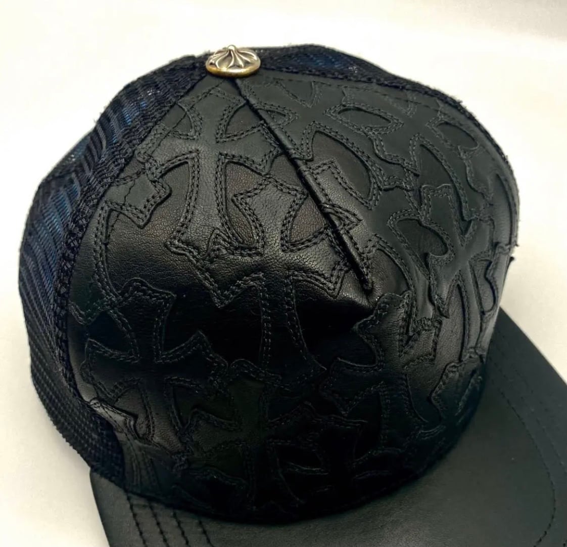 CHROME HEARTS クロムハーツ セメタリークロス レザー トラッカー