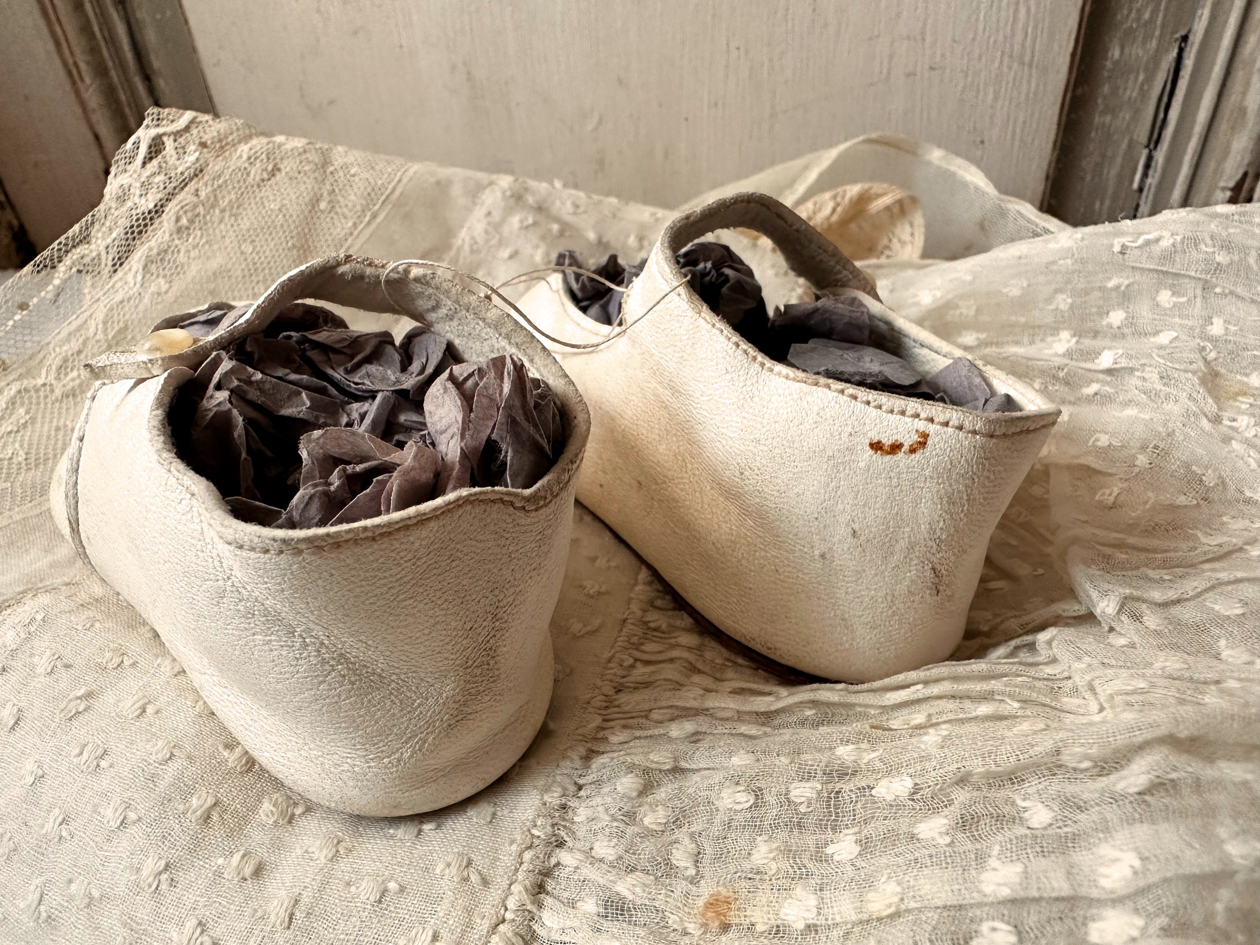 フランスアンティーク ベビーシューズ レザー 皮革 ホワイト